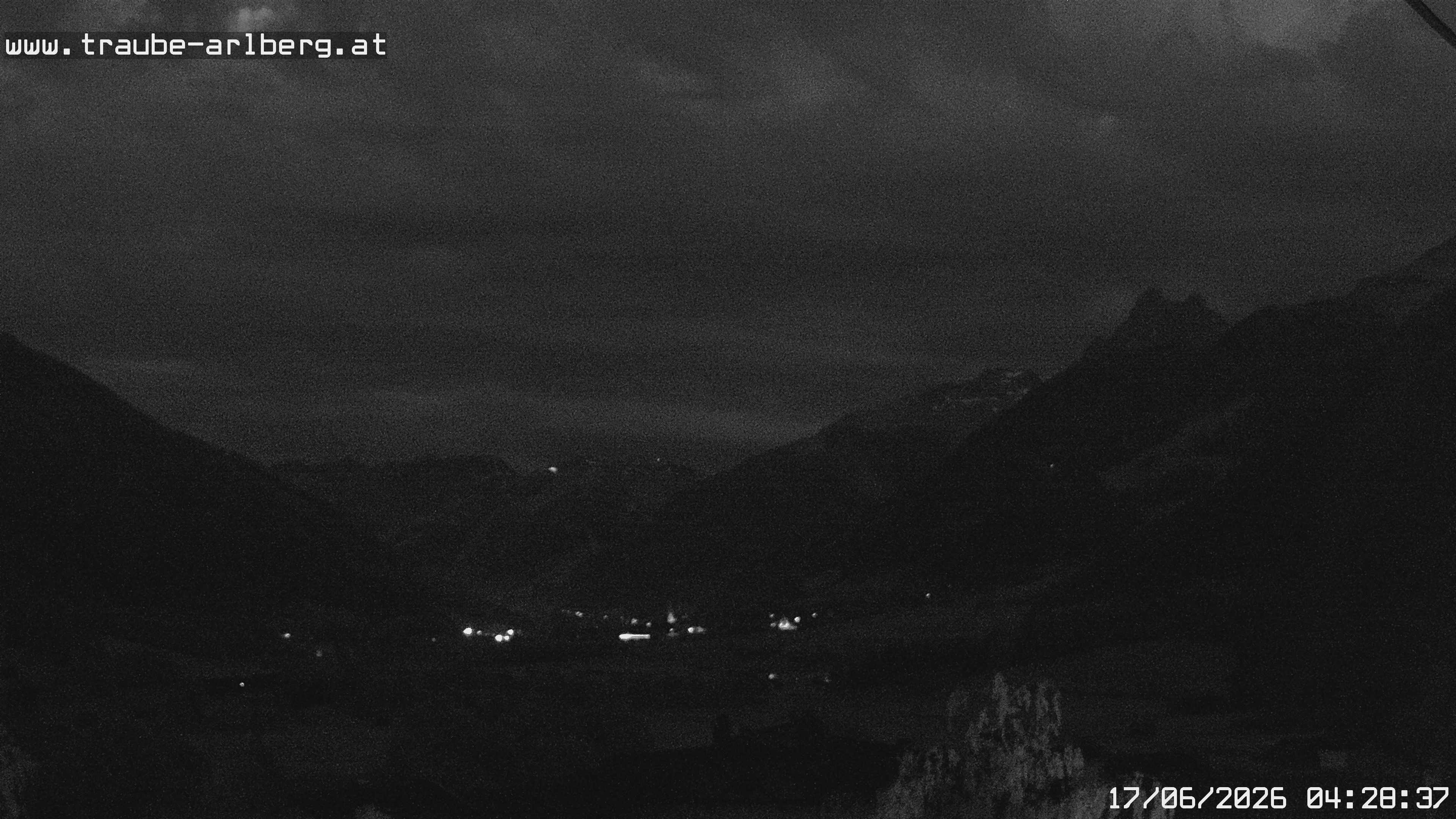 Archiv Foto Webcam Pettneu, Gasthof Traube