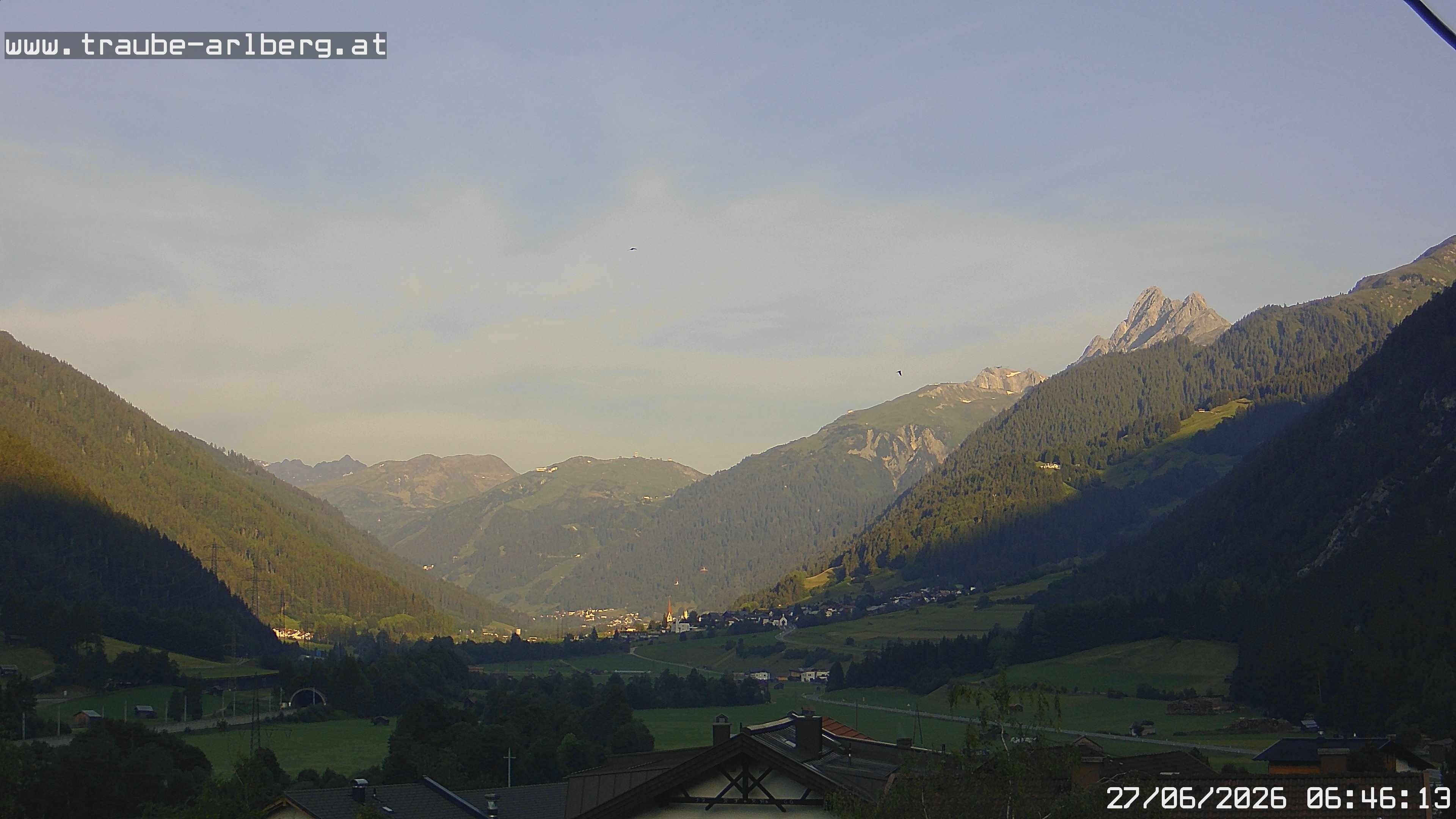 Archiv Foto Webcam Pettneu, Gasthof Traube