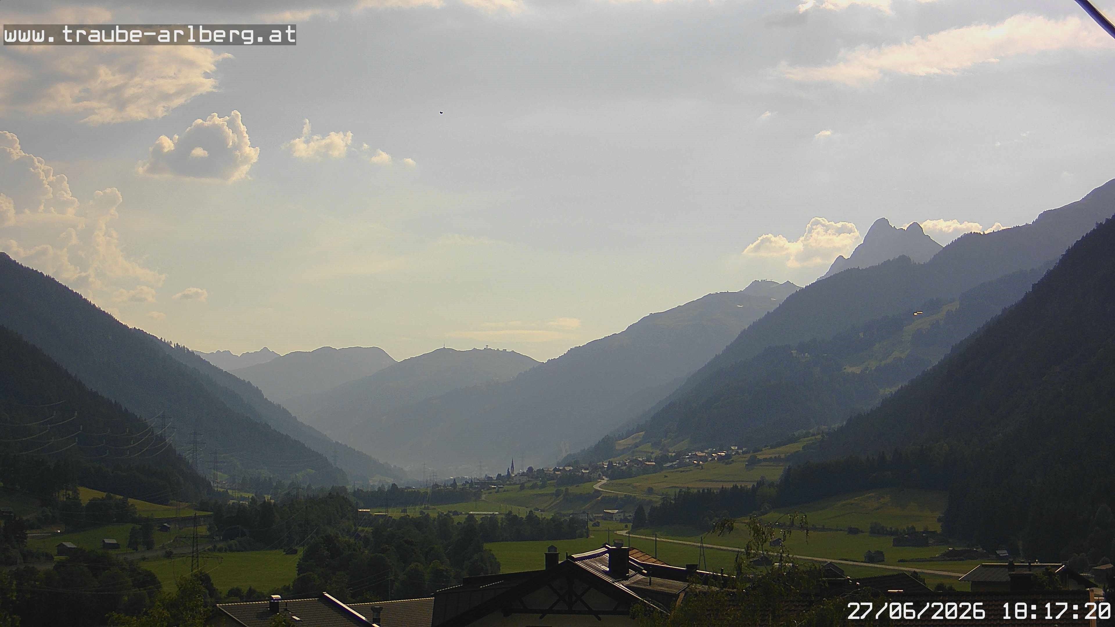 Archiv Foto Webcam Pettneu, Gasthof Traube
