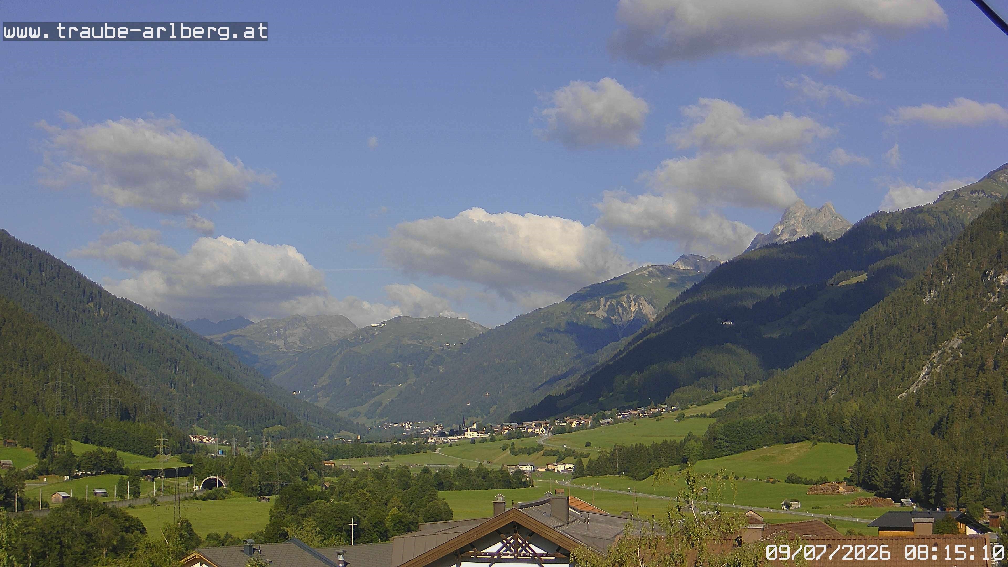 Archiv Foto Webcam Pettneu, Gasthof Traube