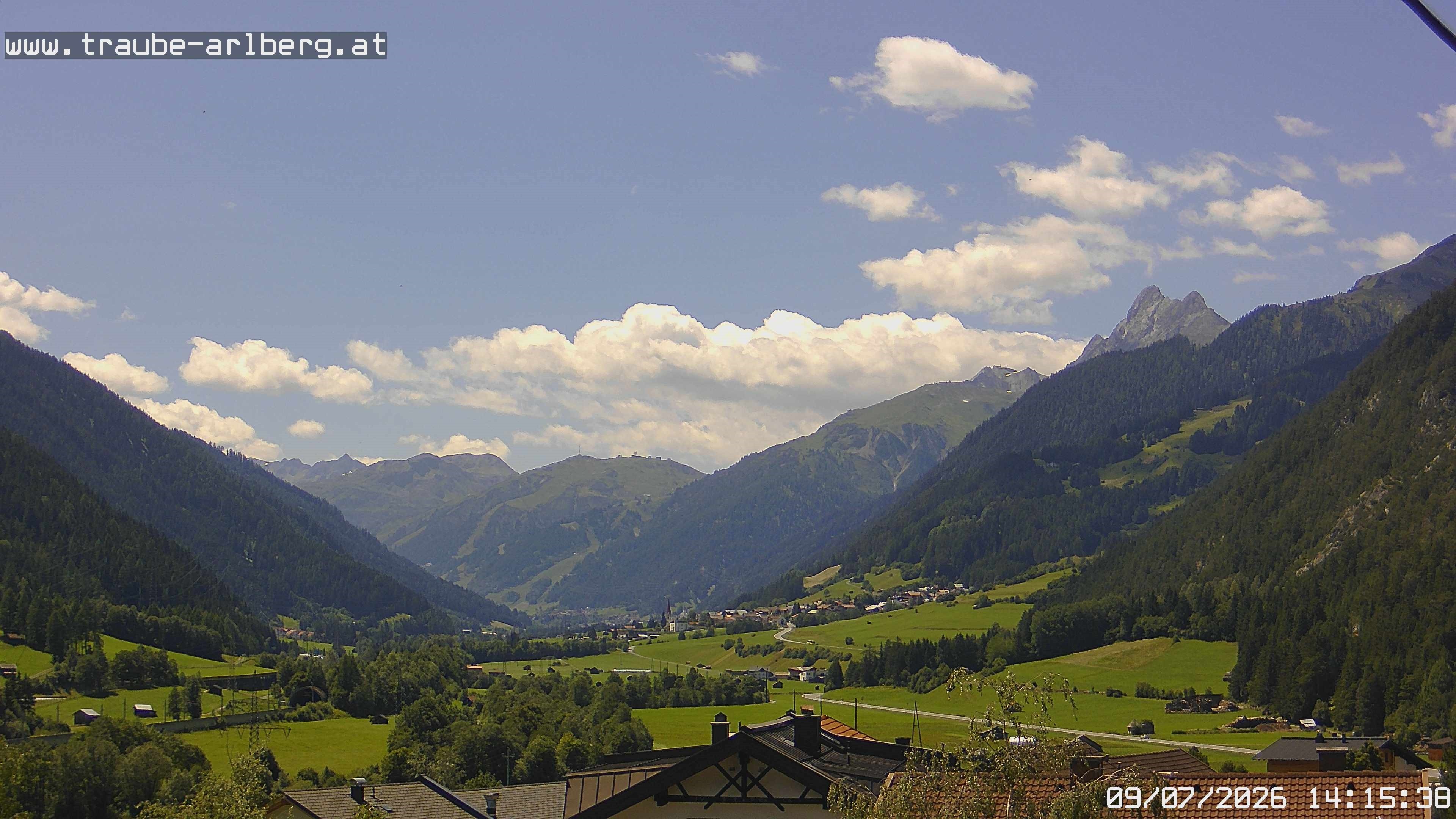 Archiv Foto Webcam Pettneu, Gasthof Traube