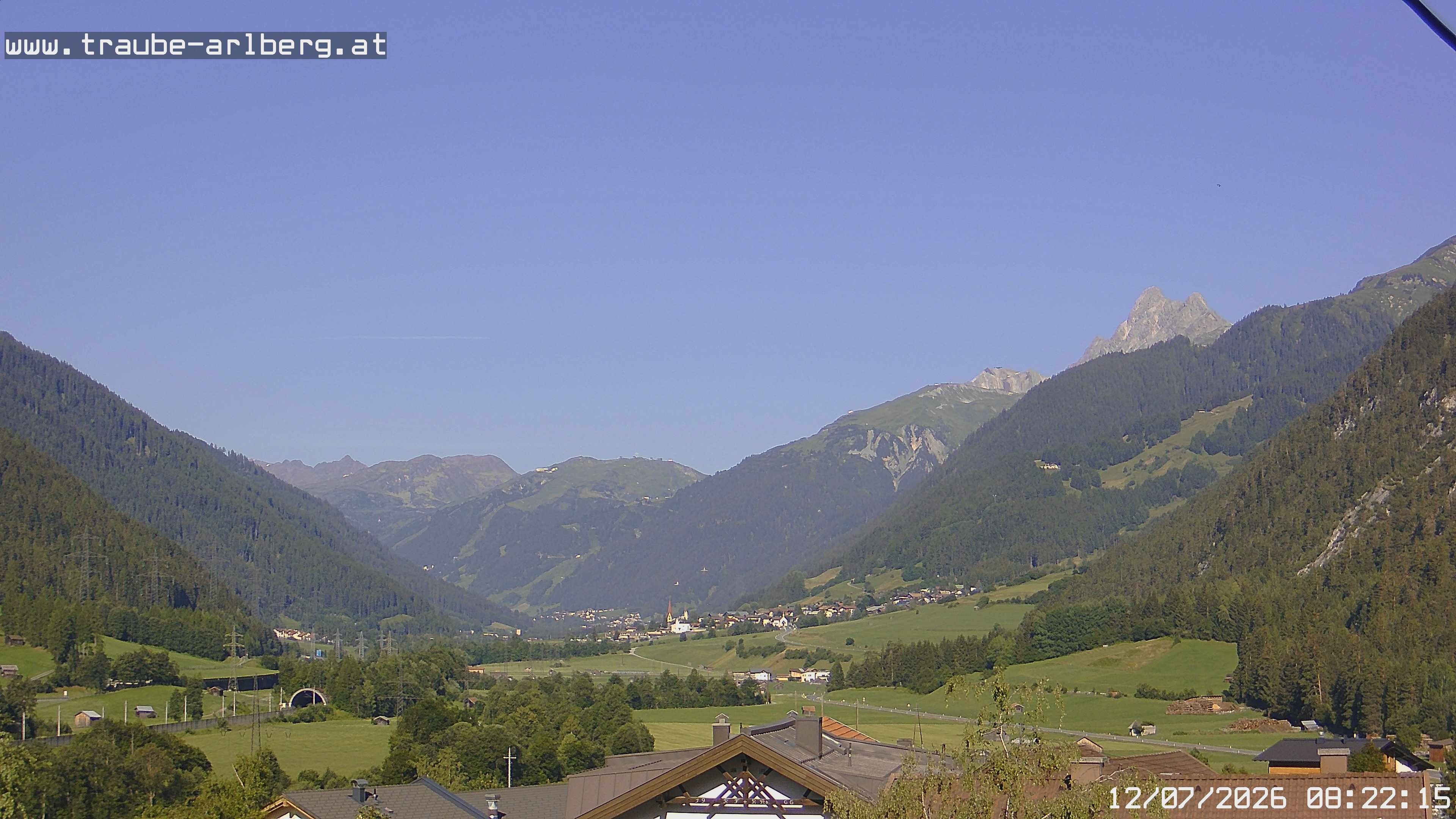 Archiv Foto Webcam Pettneu, Gasthof Traube