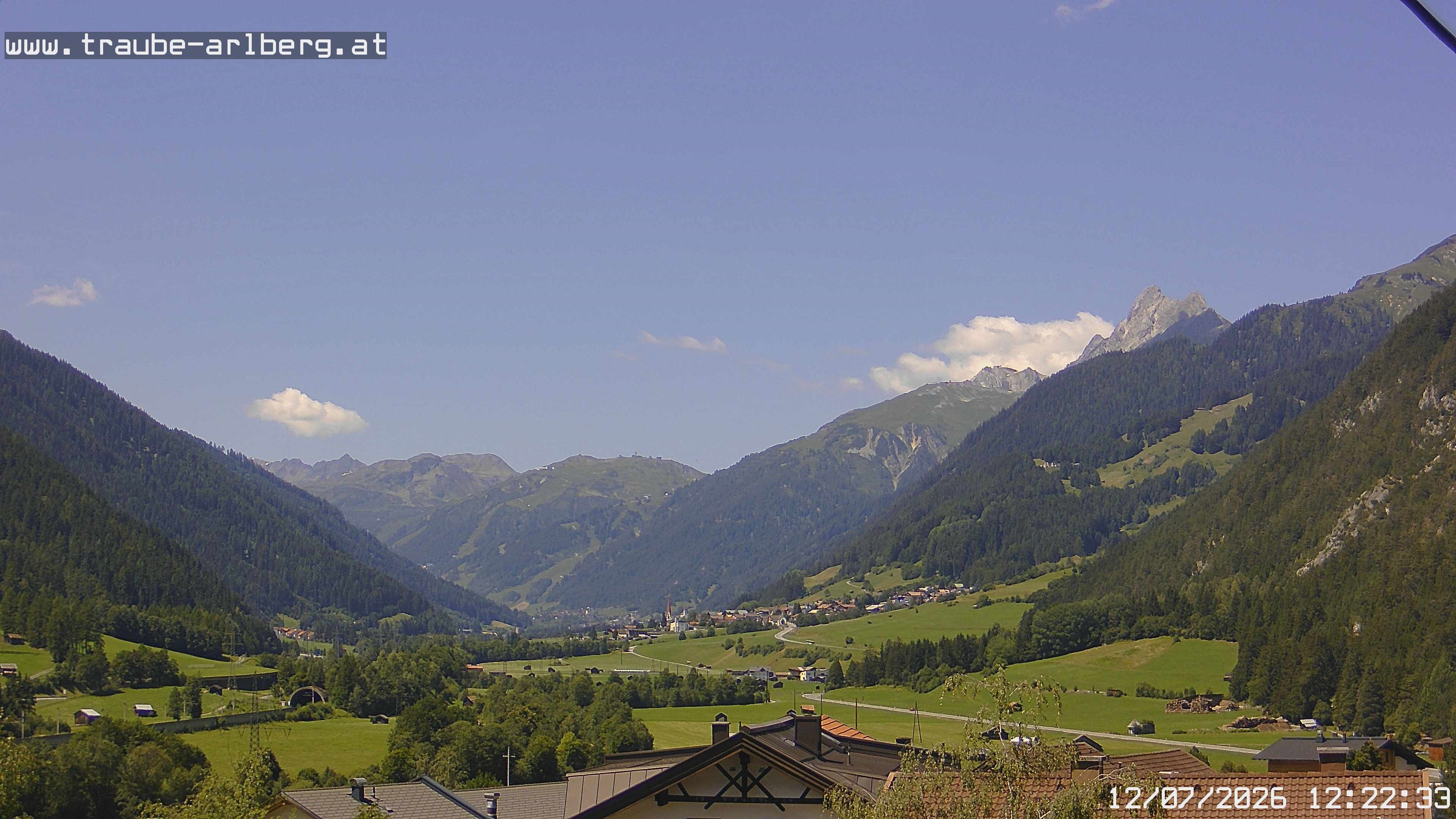 Archiv Foto Webcam Pettneu, Gasthof Traube