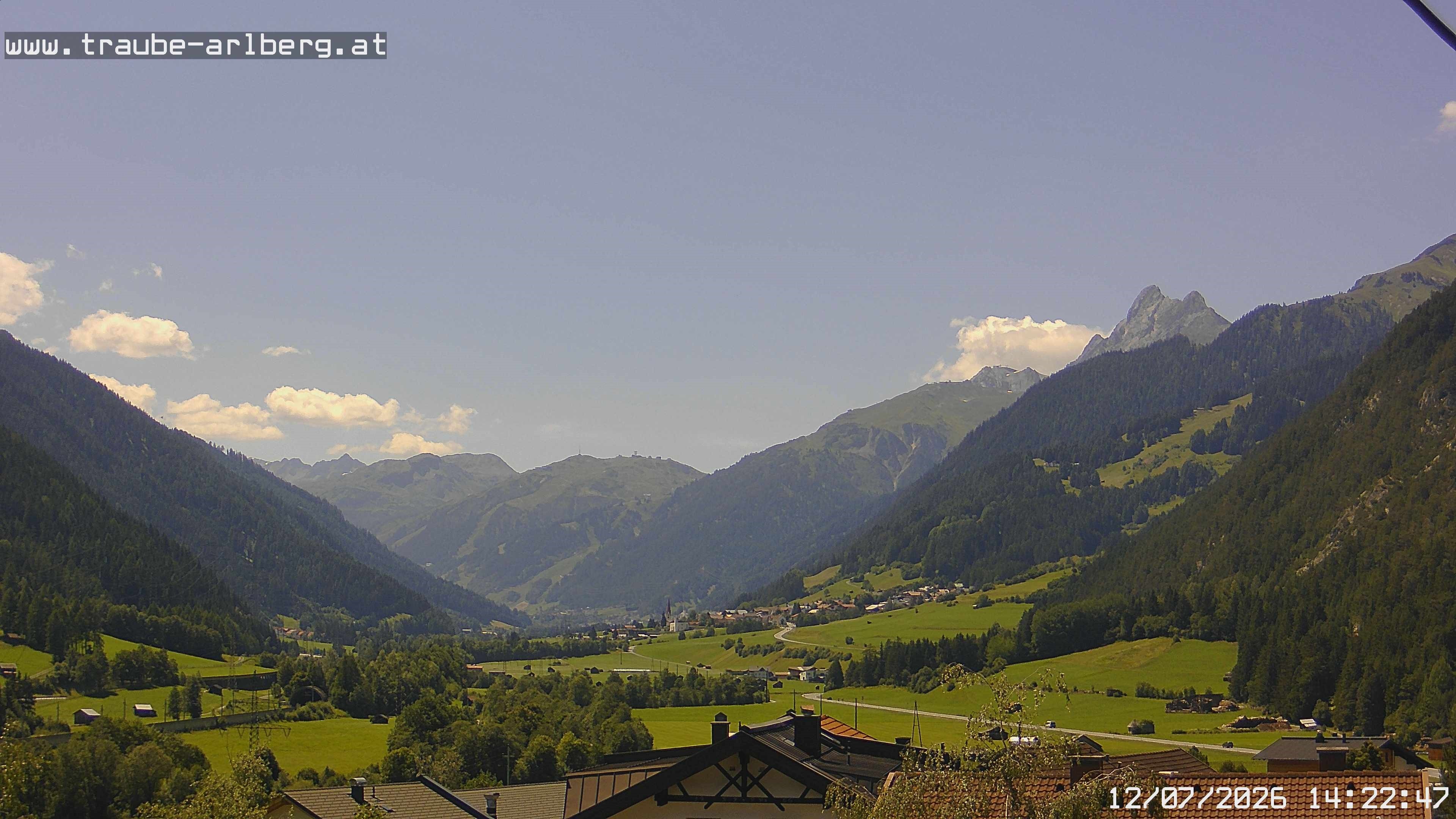 Archiv Foto Webcam Pettneu, Gasthof Traube
