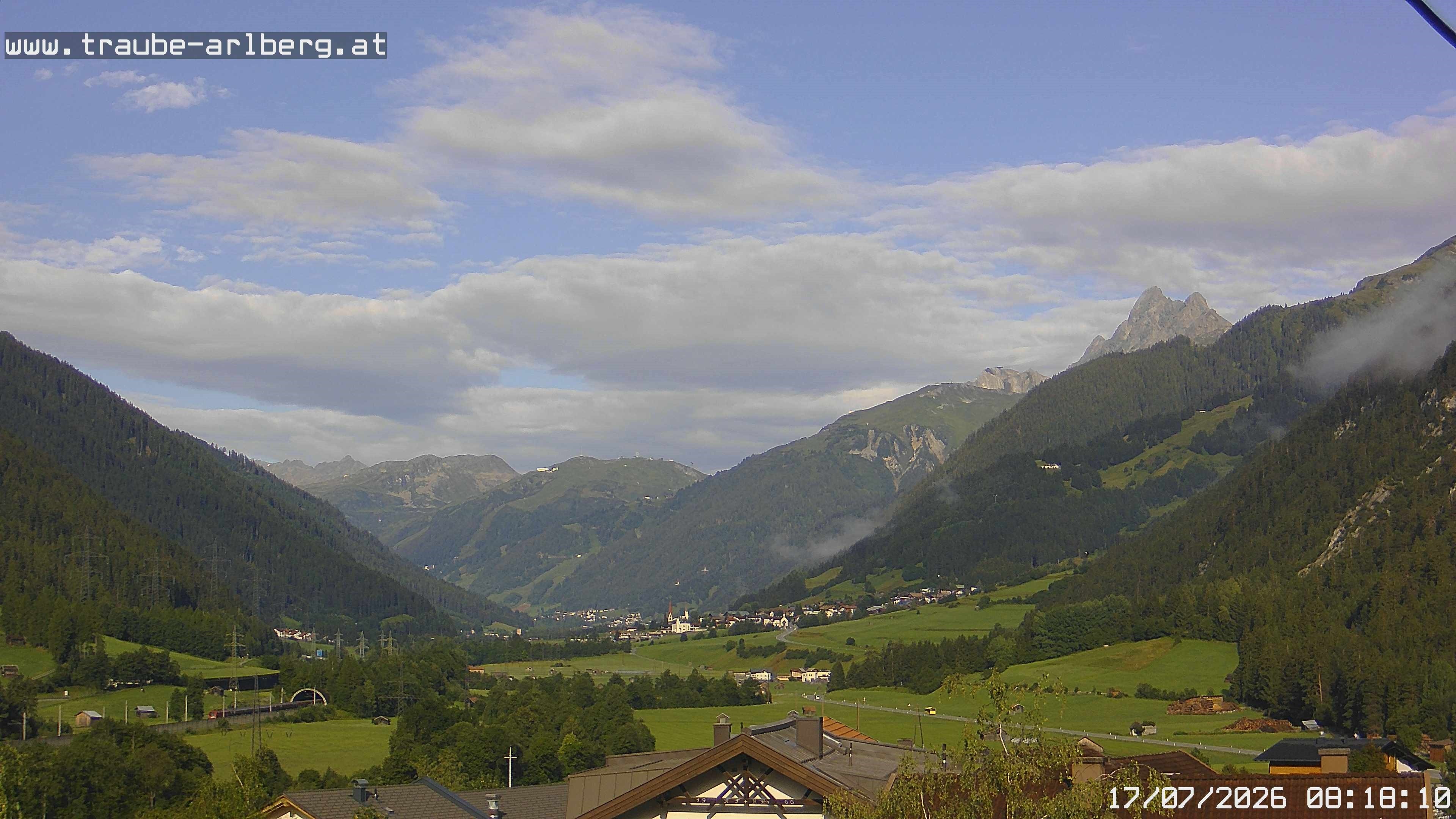 Archiv Foto Webcam Pettneu, Gasthof Traube
