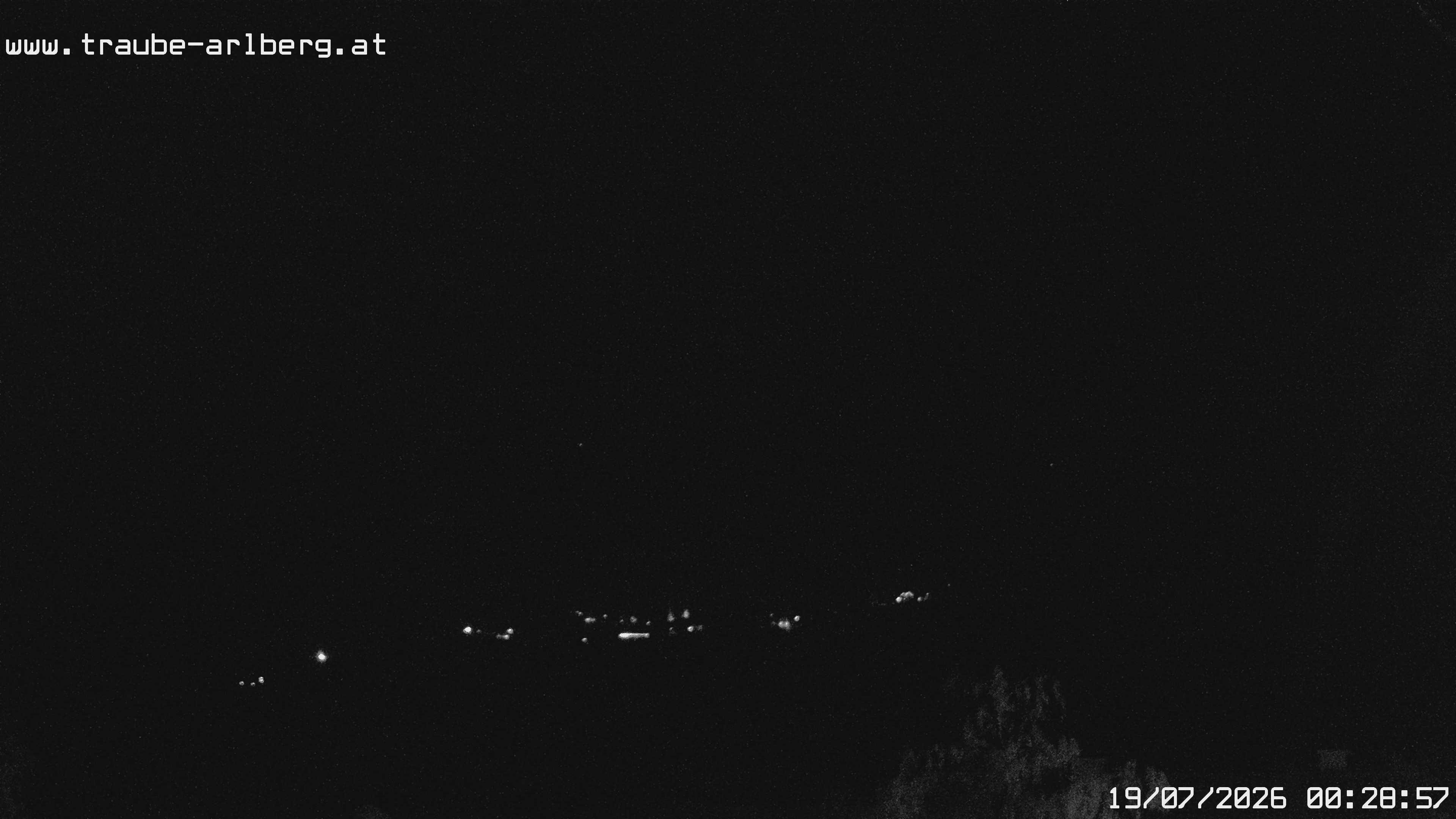 Archived image Webcam guesthouse "Traube", Pettneu