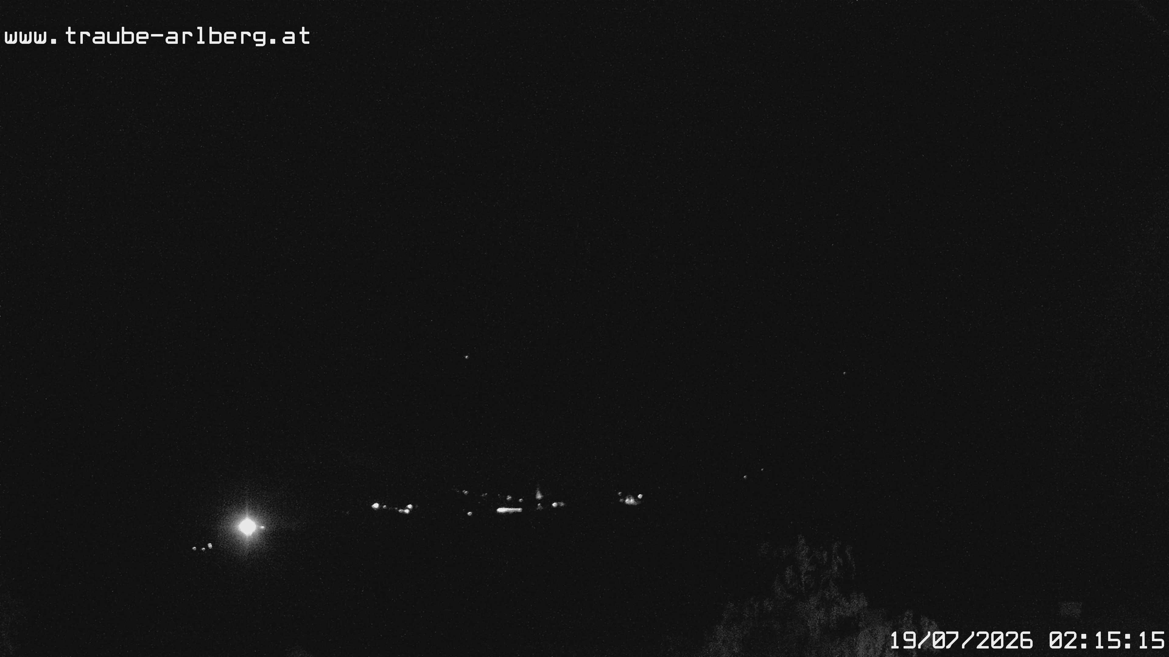 Archived image Webcam guesthouse "Traube", Pettneu