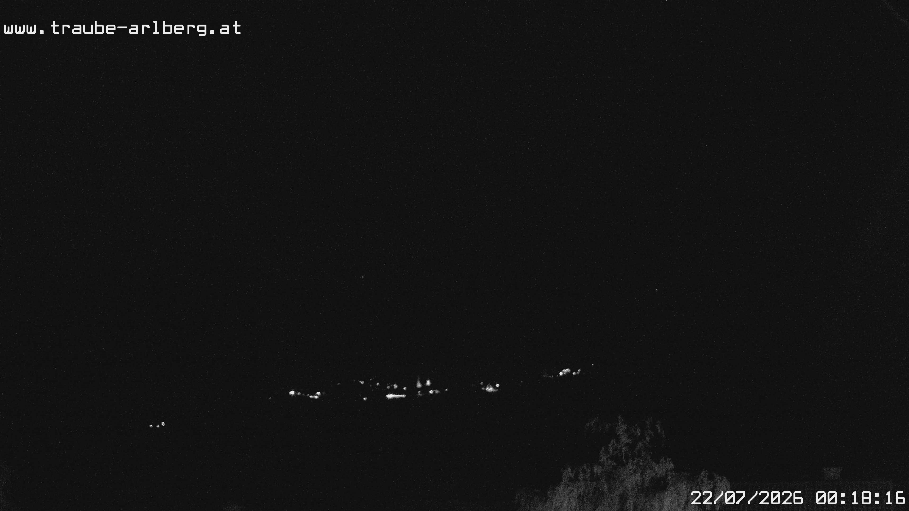 Archived image Webcam guesthouse "Traube", Pettneu