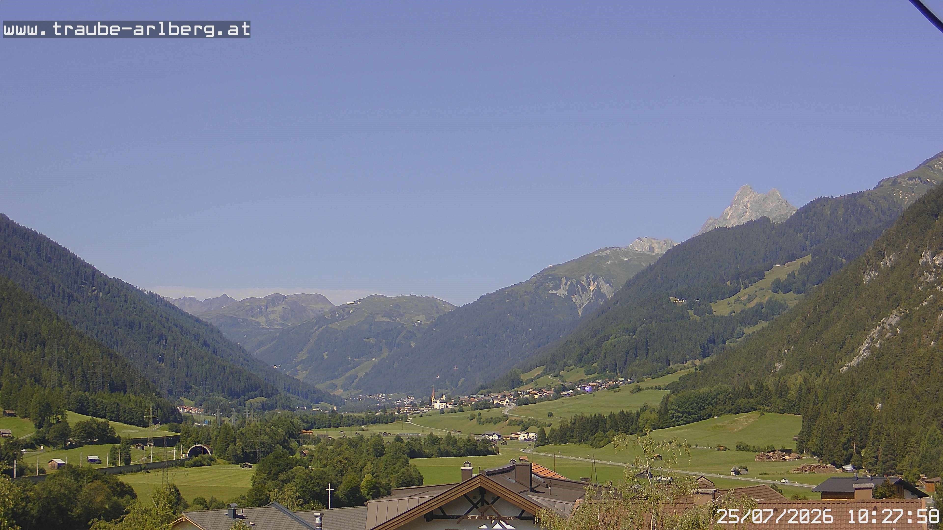 Archiv Foto Webcam Pettneu, Gasthof Traube