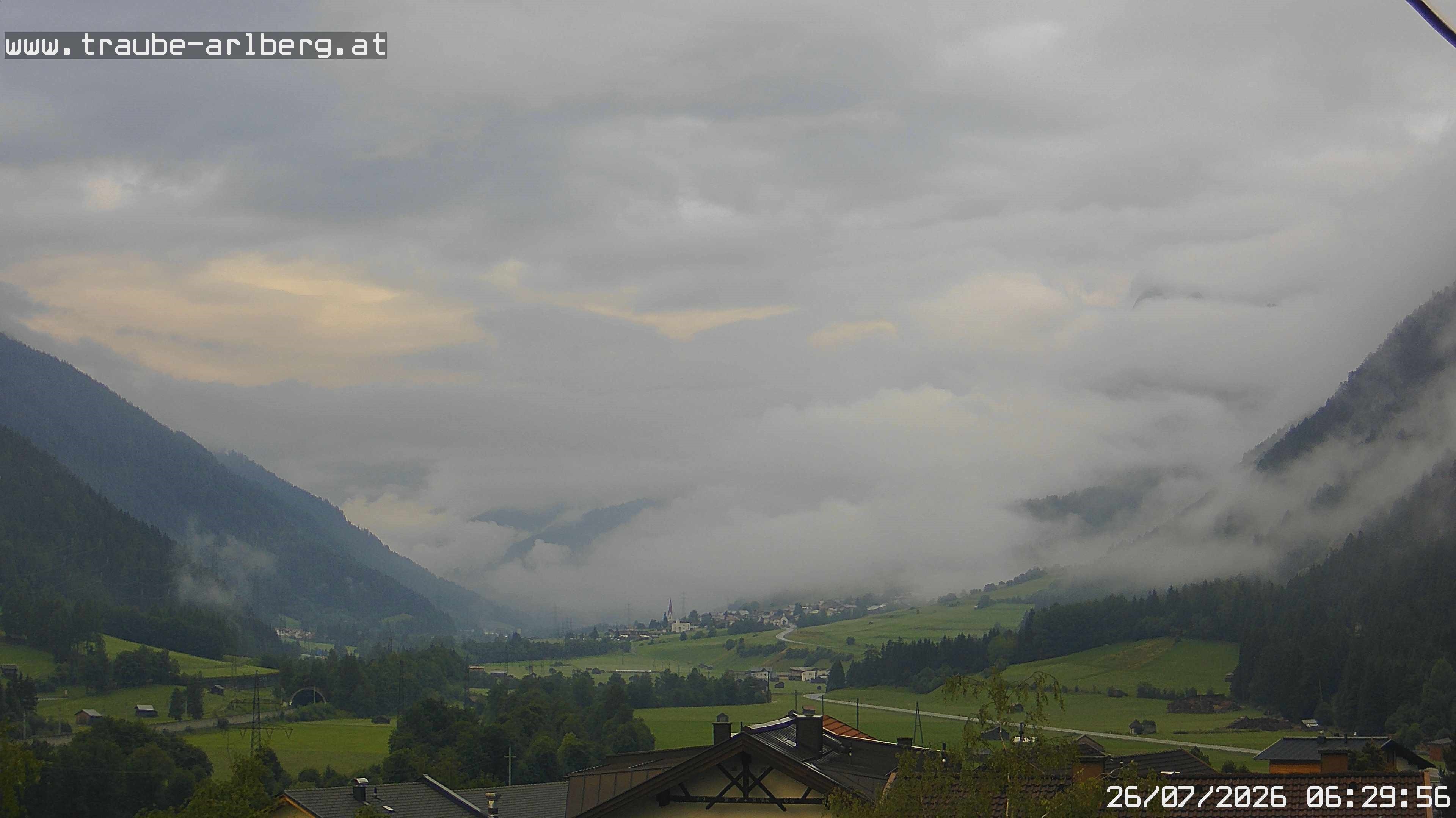 Archiv Foto Webcam Pettneu, Gasthof Traube