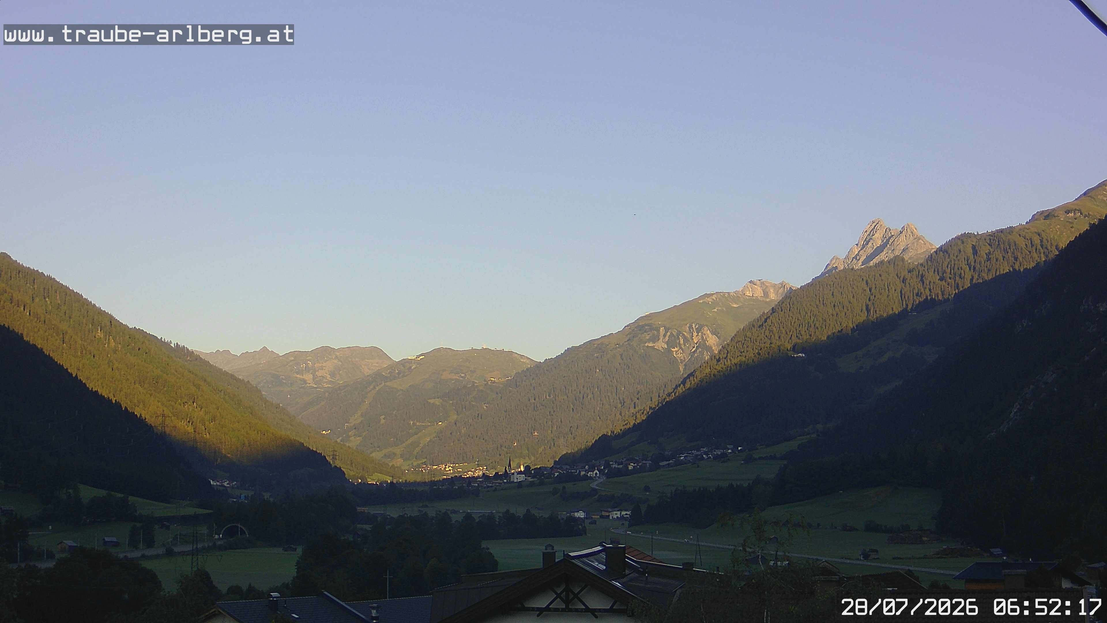 Archiv Foto Webcam Pettneu, Gasthof Traube