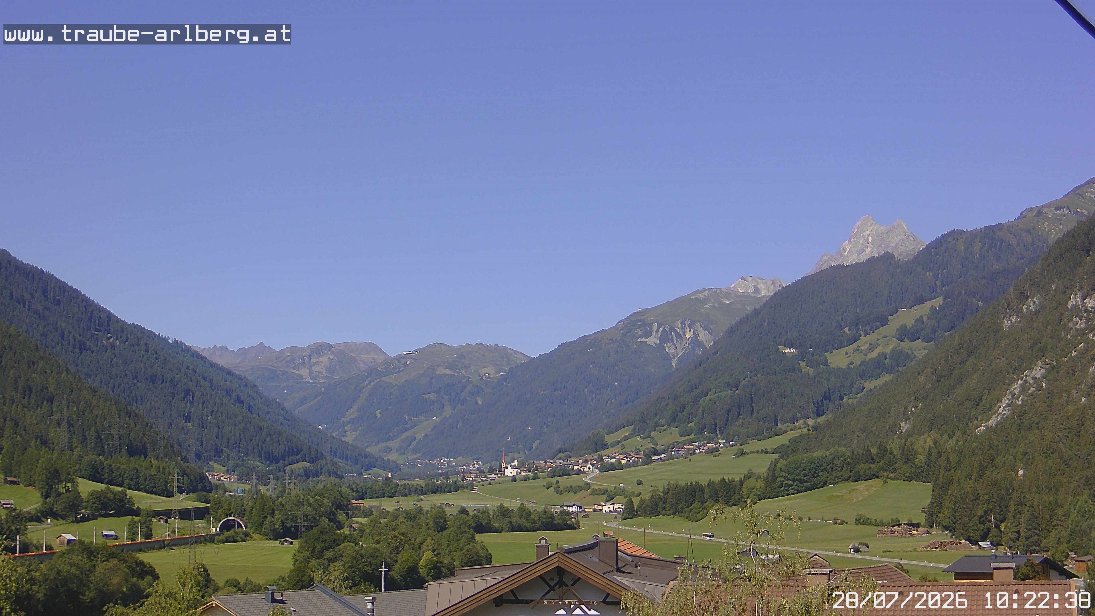 Archiv Foto Webcam Pettneu, Gasthof Traube