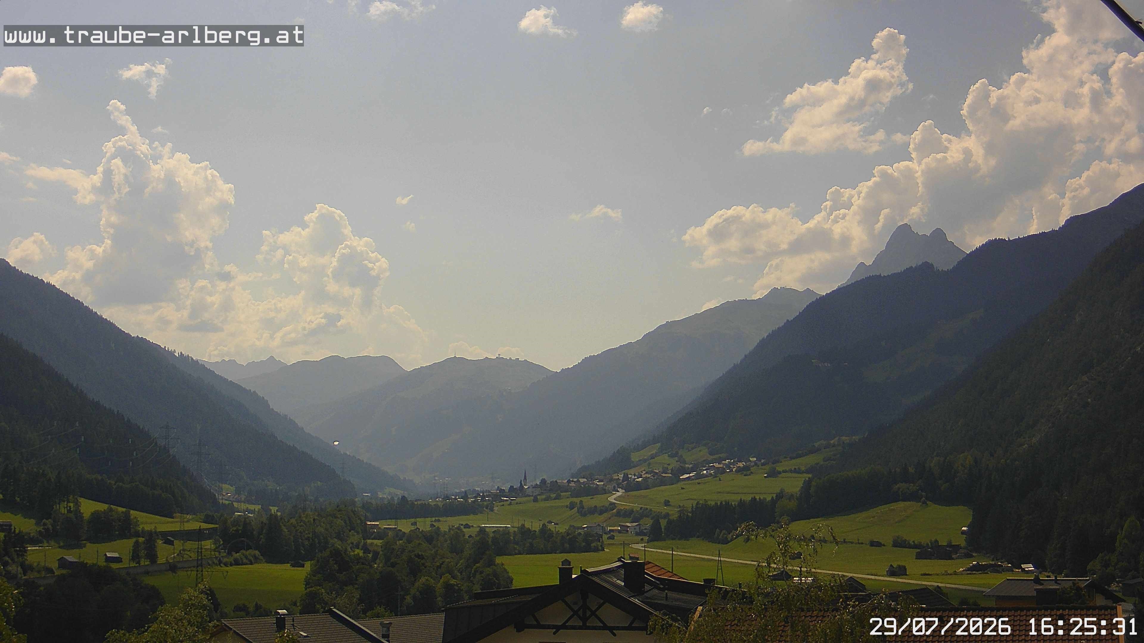 Archiv Foto Webcam Pettneu, Gasthof Traube