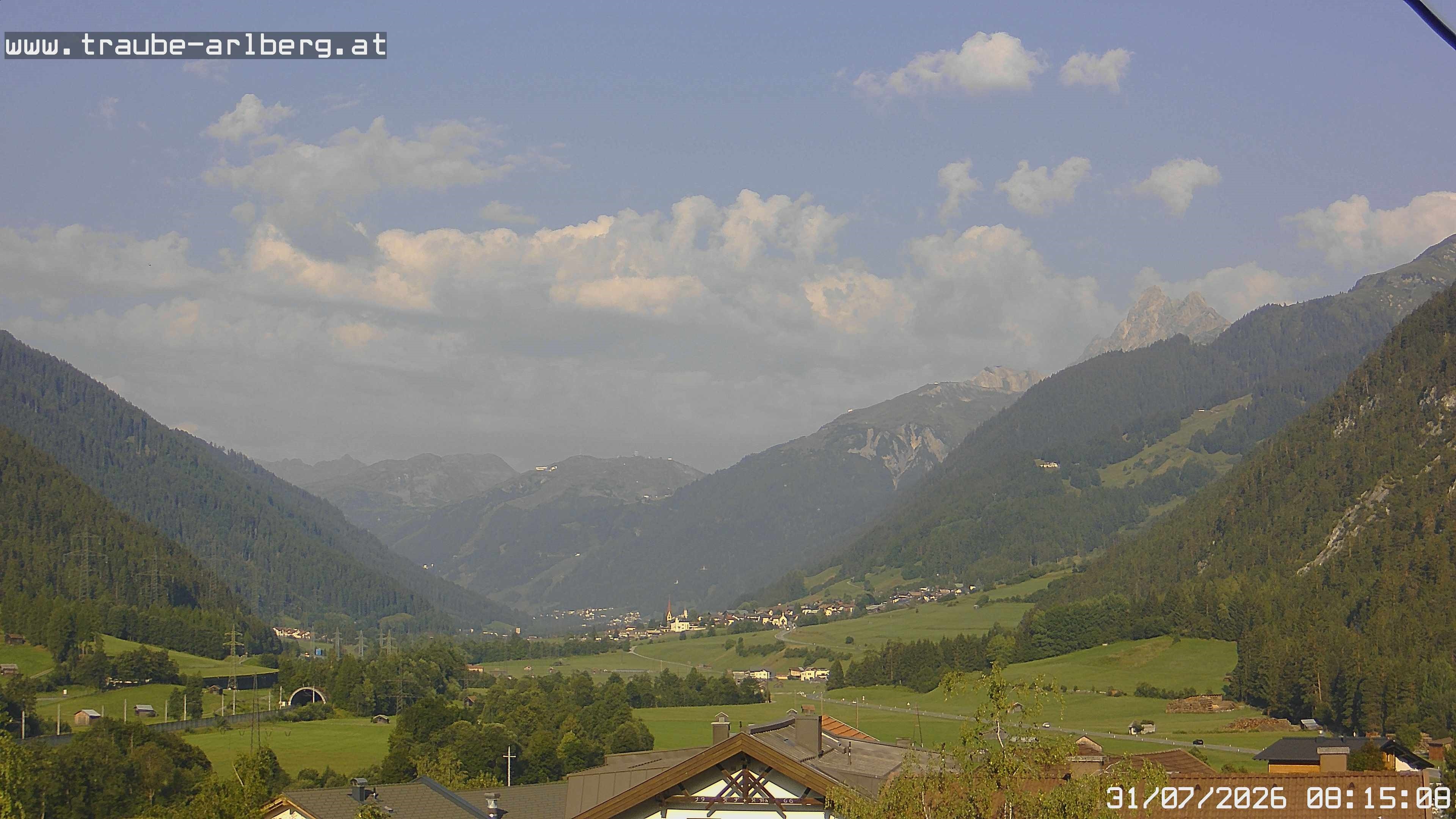 Archiv Foto Webcam Pettneu, Gasthof Traube