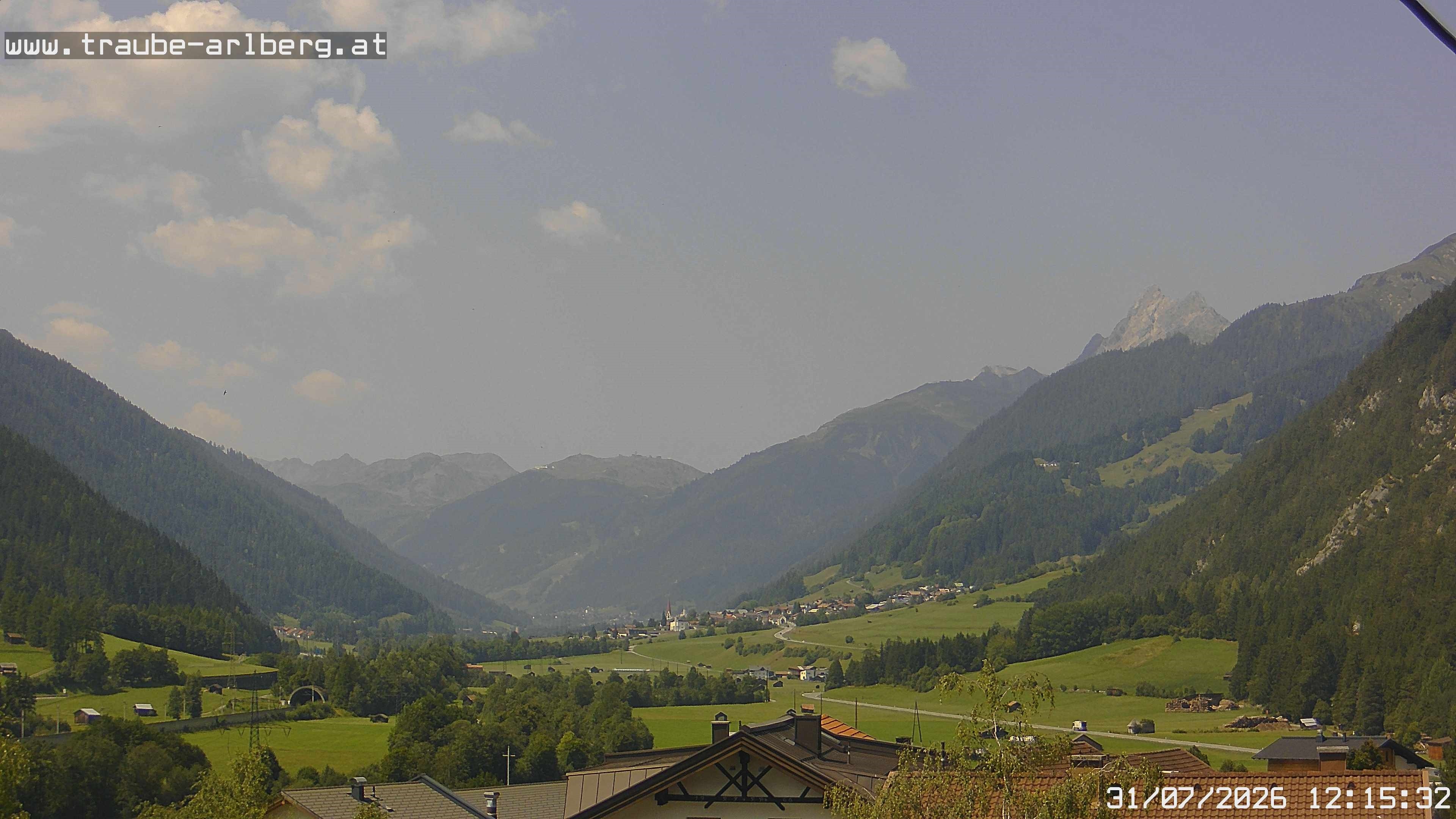 Archiv Foto Webcam Pettneu, Gasthof Traube