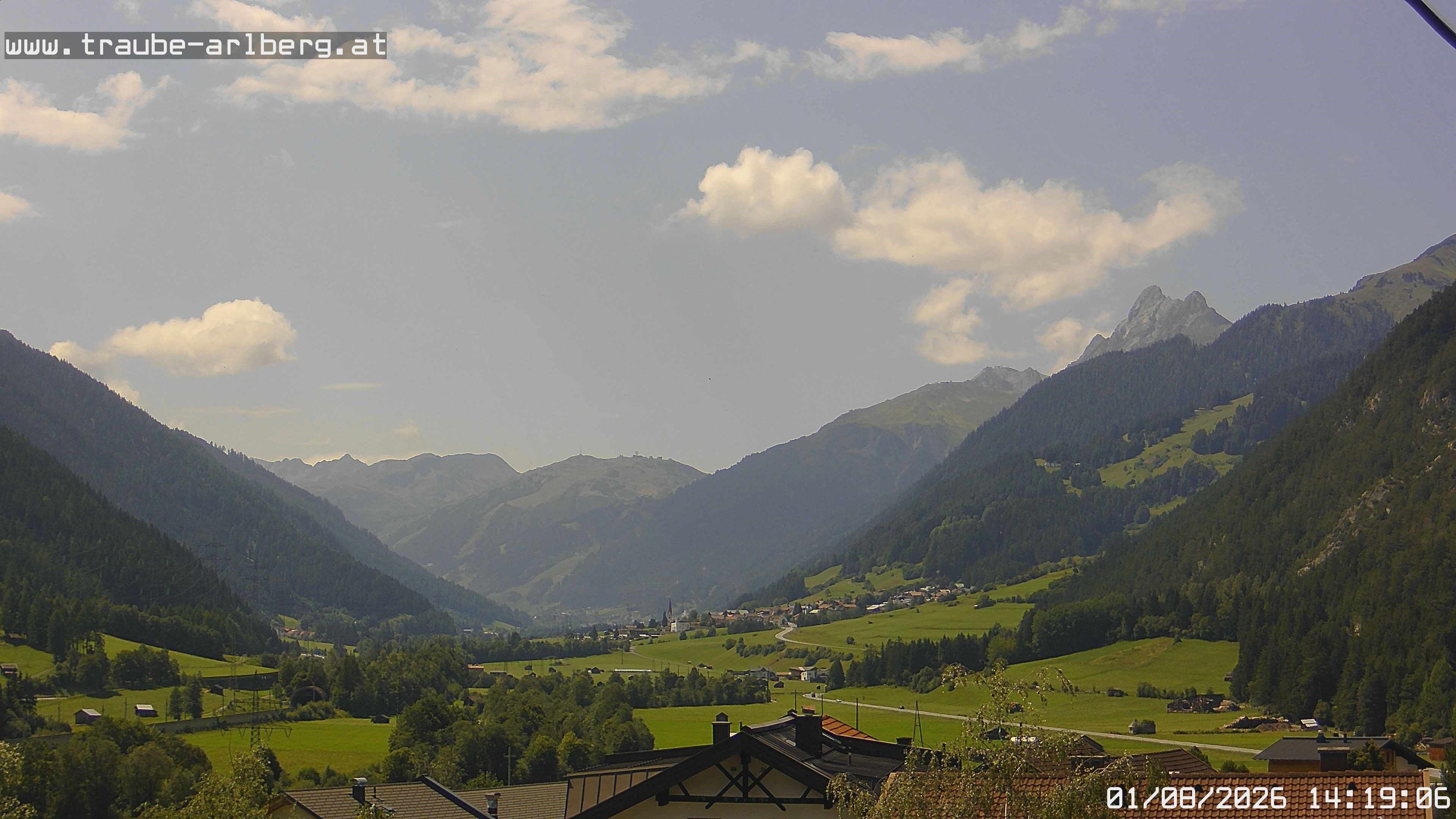 Archiv Foto Webcam Pettneu, Gasthof Traube