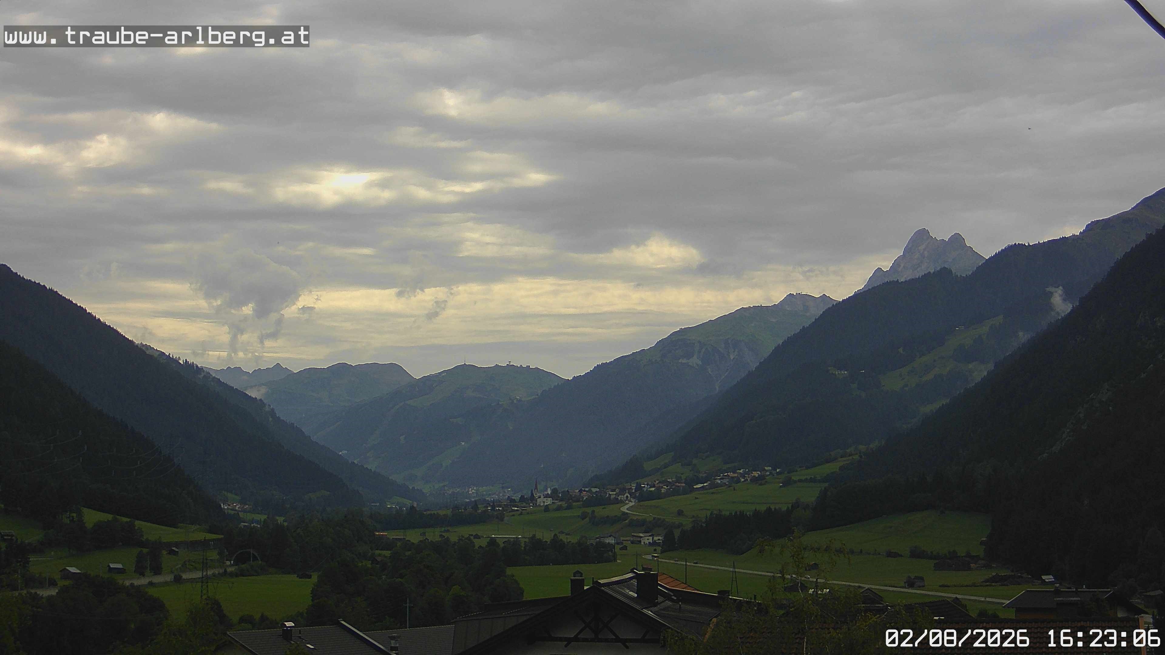 Archiv Foto Webcam Pettneu, Gasthof Traube