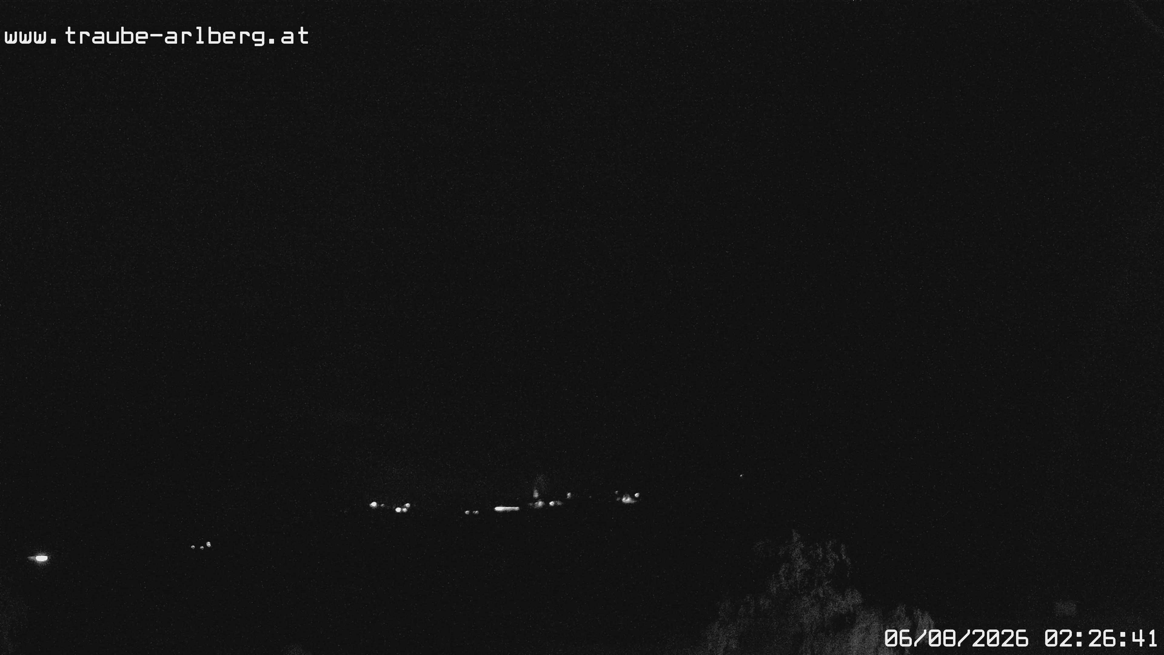 Archived image Webcam guesthouse "Traube", Pettneu
