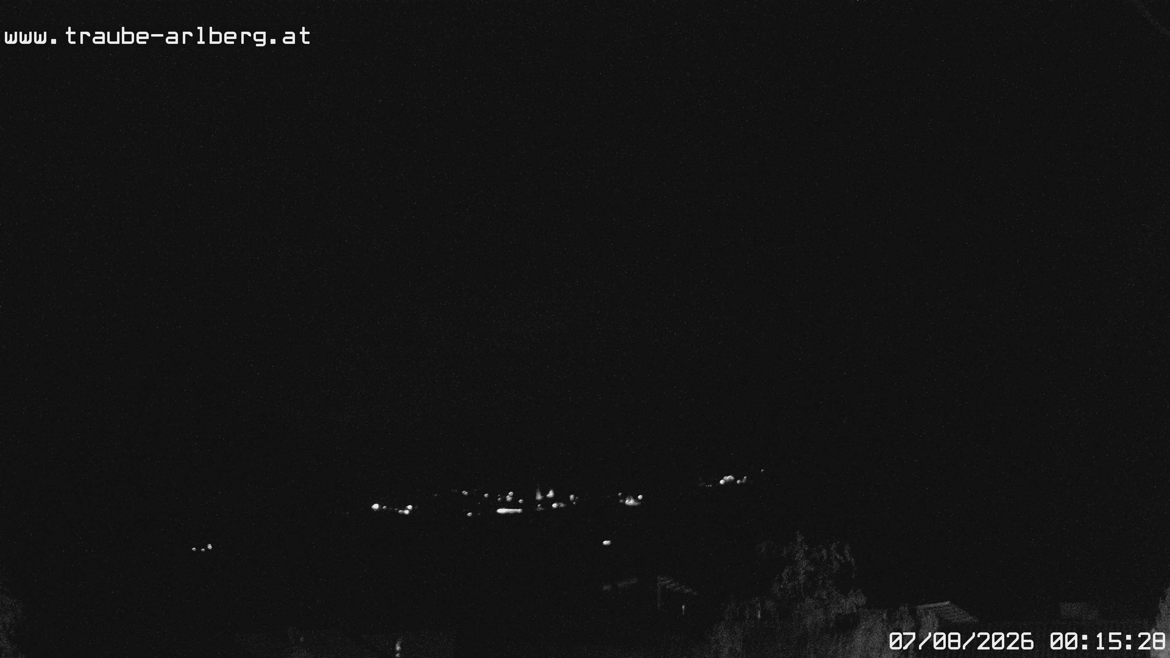 Archived image Webcam guesthouse "Traube", Pettneu