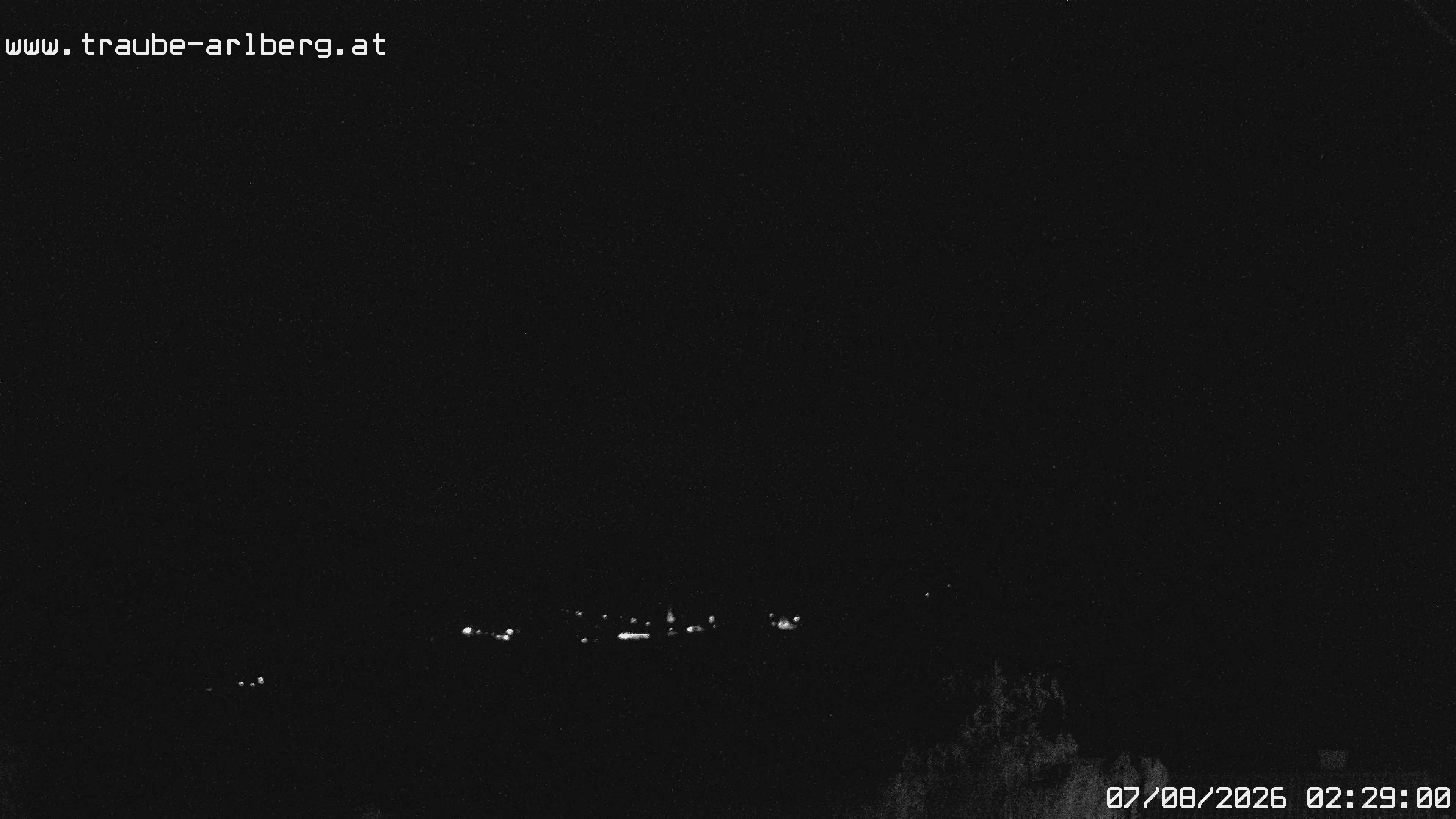 Archived image Webcam guesthouse "Traube", Pettneu