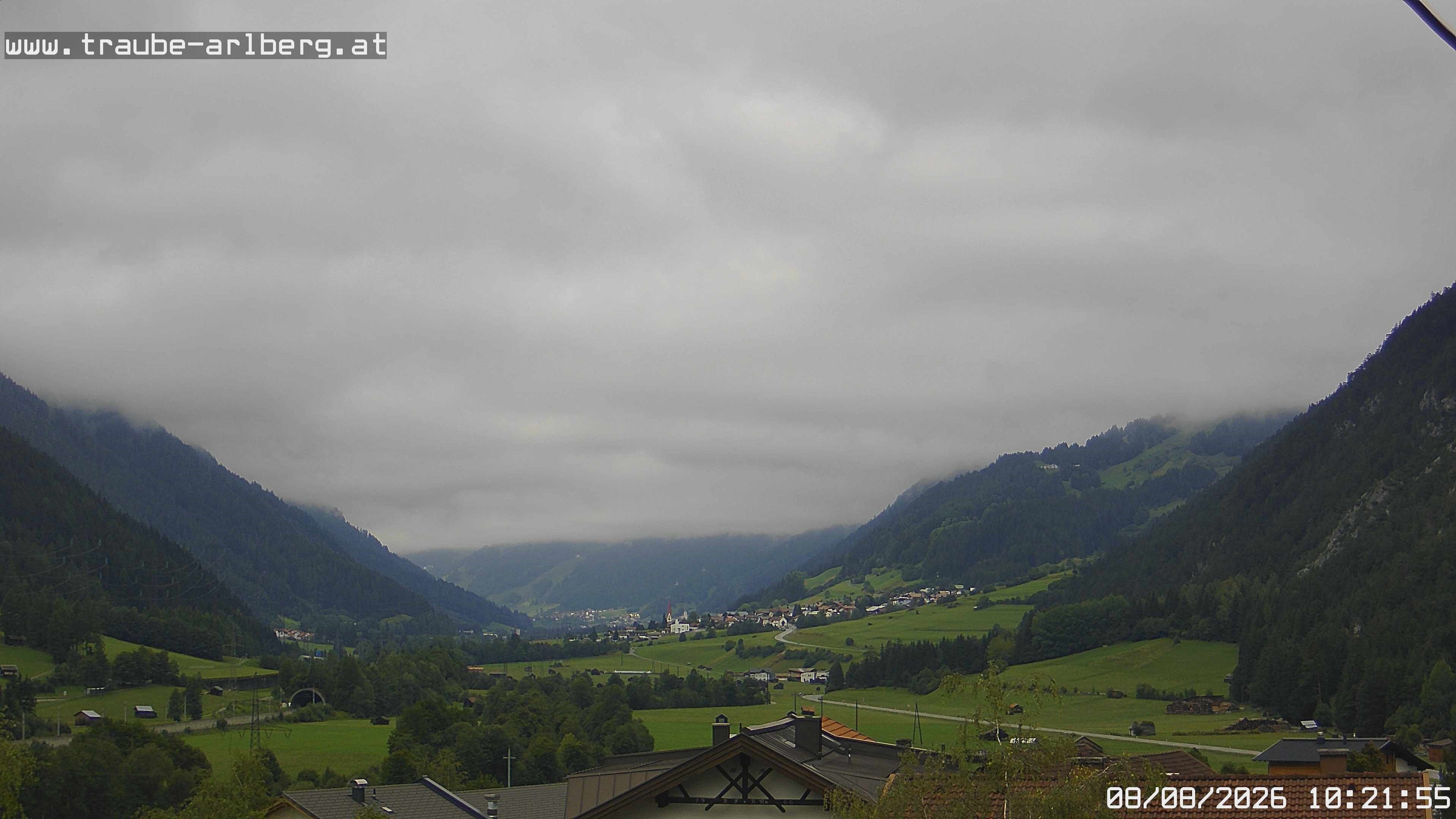 Archived image Webcam guesthouse "Traube", Pettneu