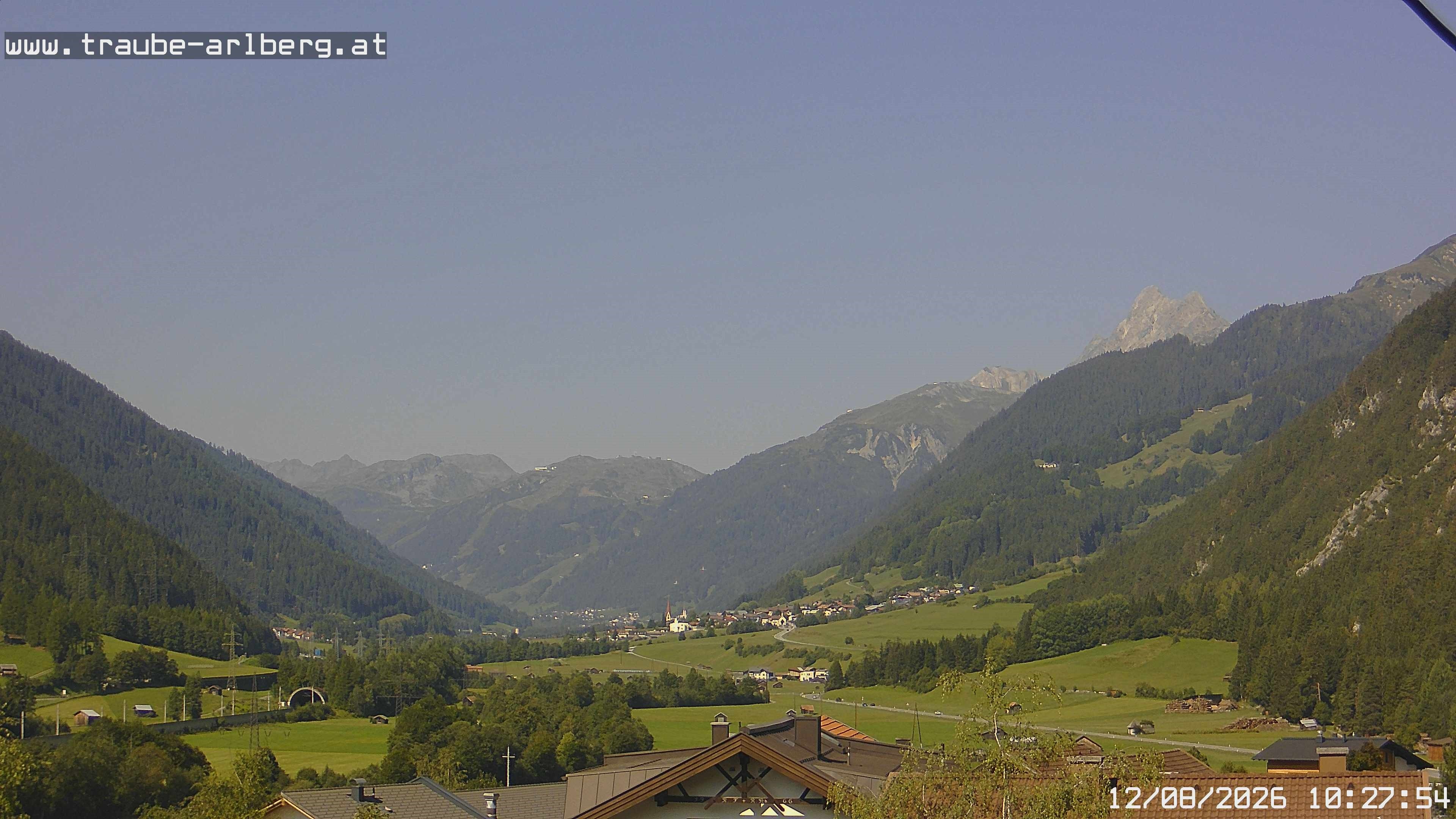 Archiv Foto Webcam Pettneu, Gasthof Traube