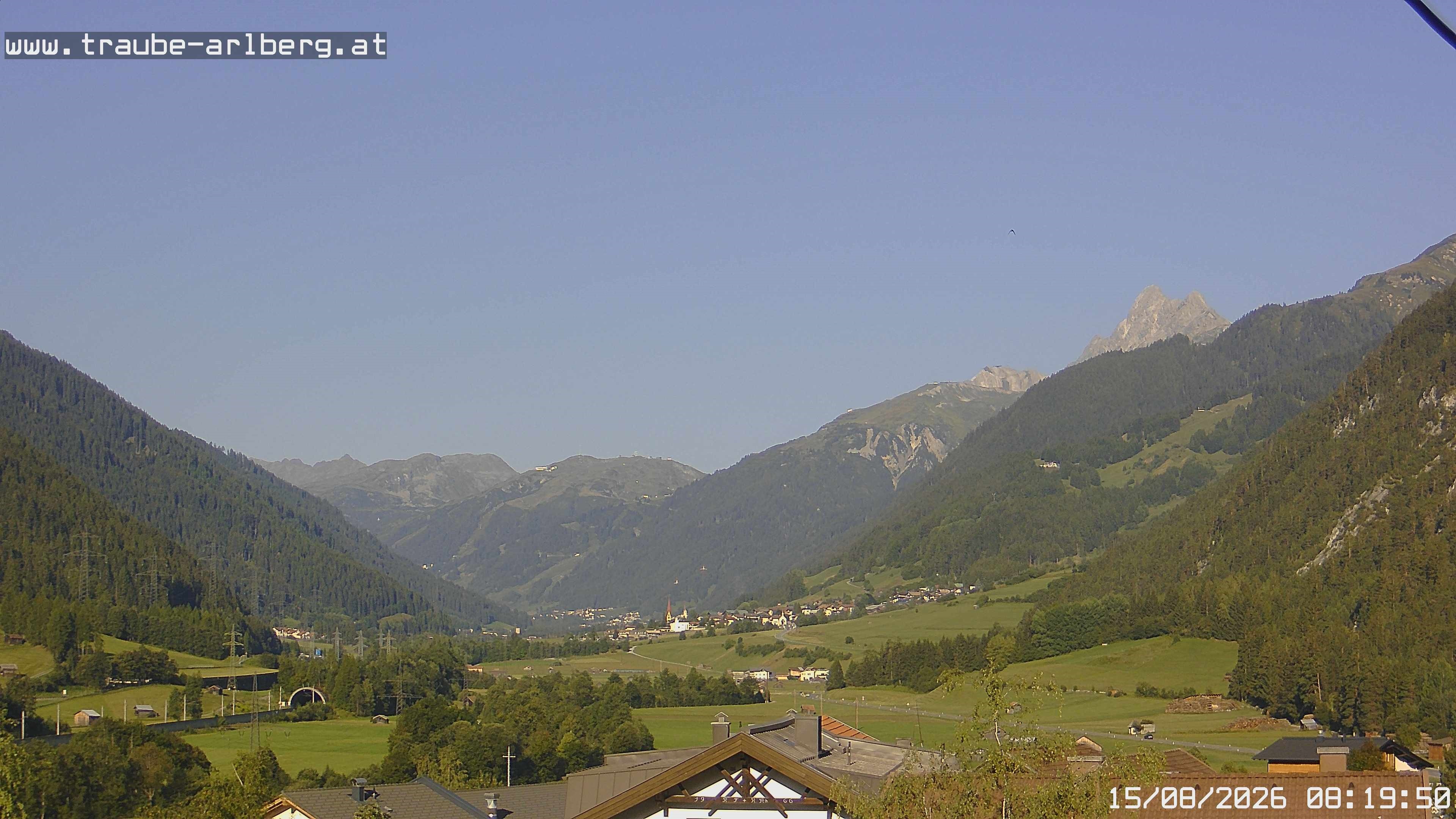 Archiv Foto Webcam Pettneu, Gasthof Traube