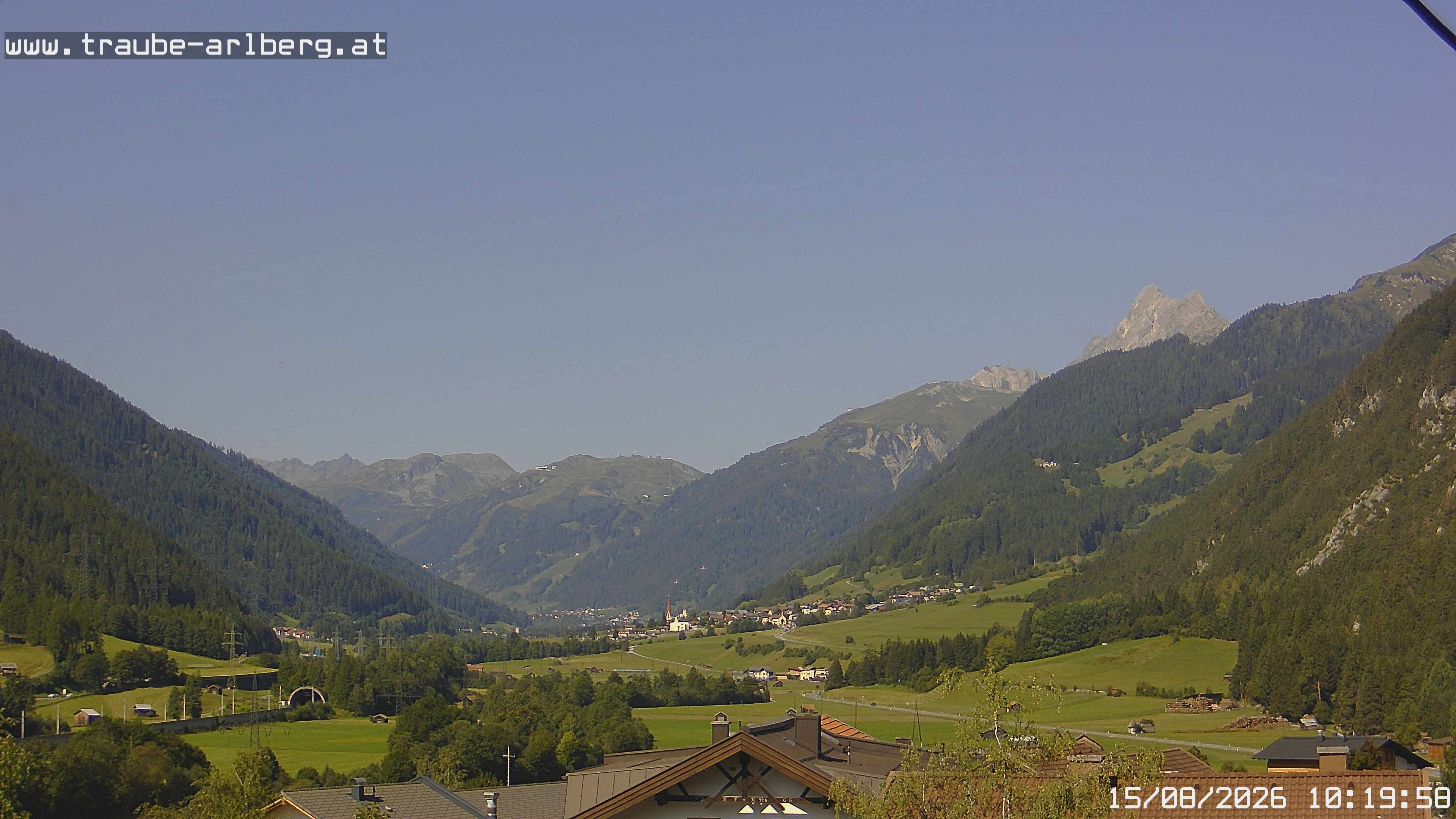Archiv Foto Webcam Pettneu, Gasthof Traube