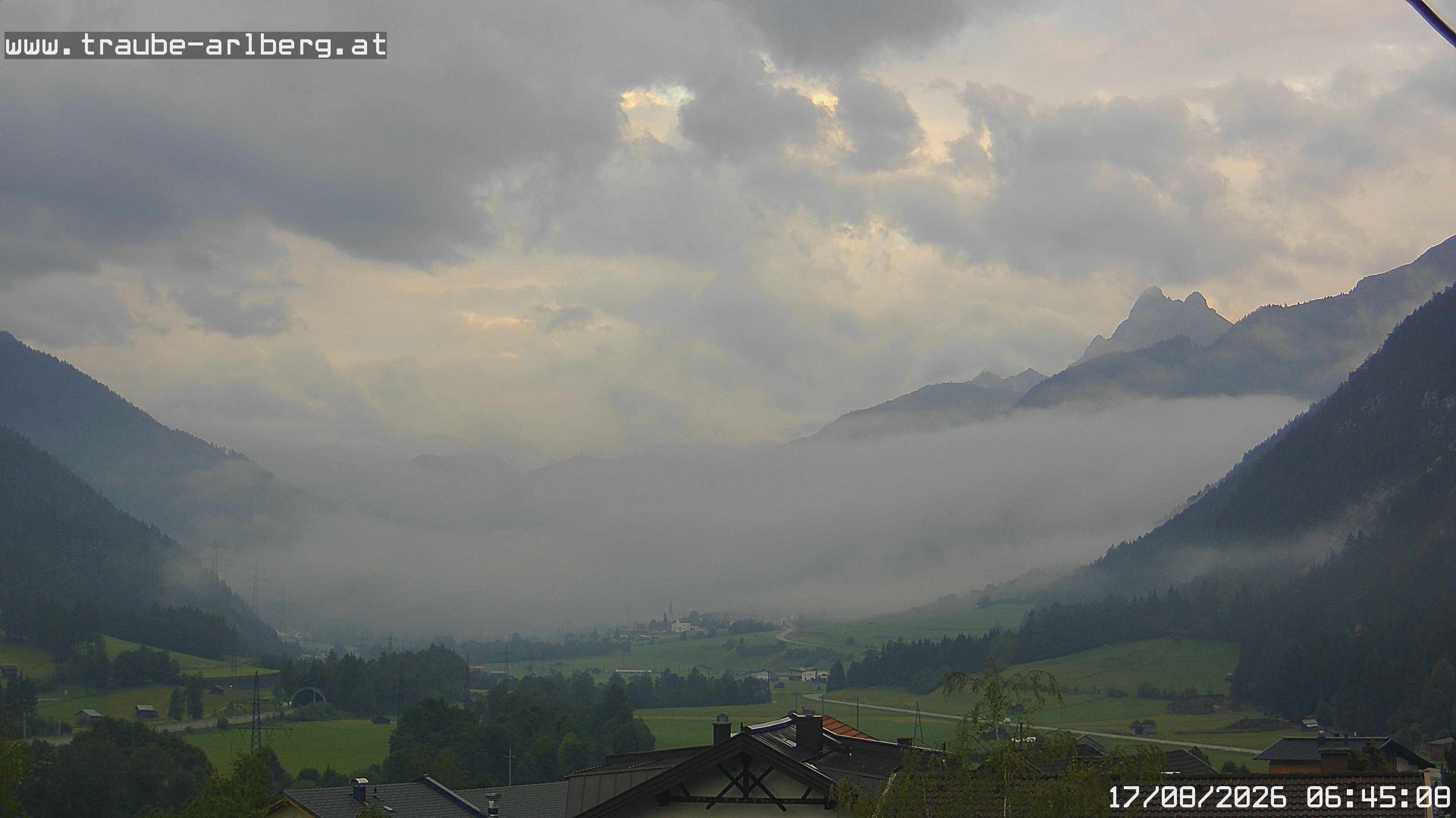 Archiv Foto Webcam Pettneu, Gasthof Traube