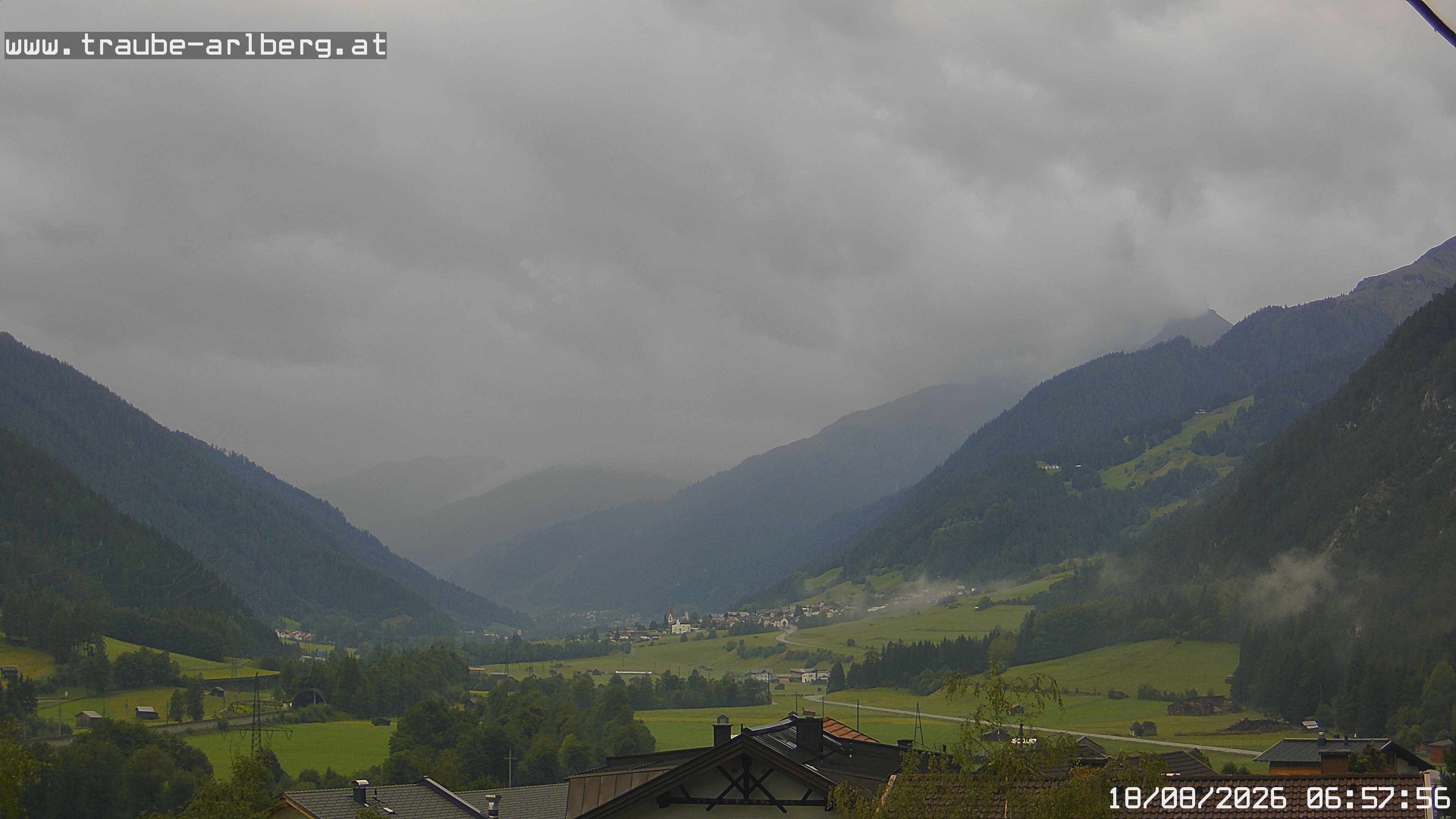 Archiv Foto Webcam Pettneu, Gasthof Traube
