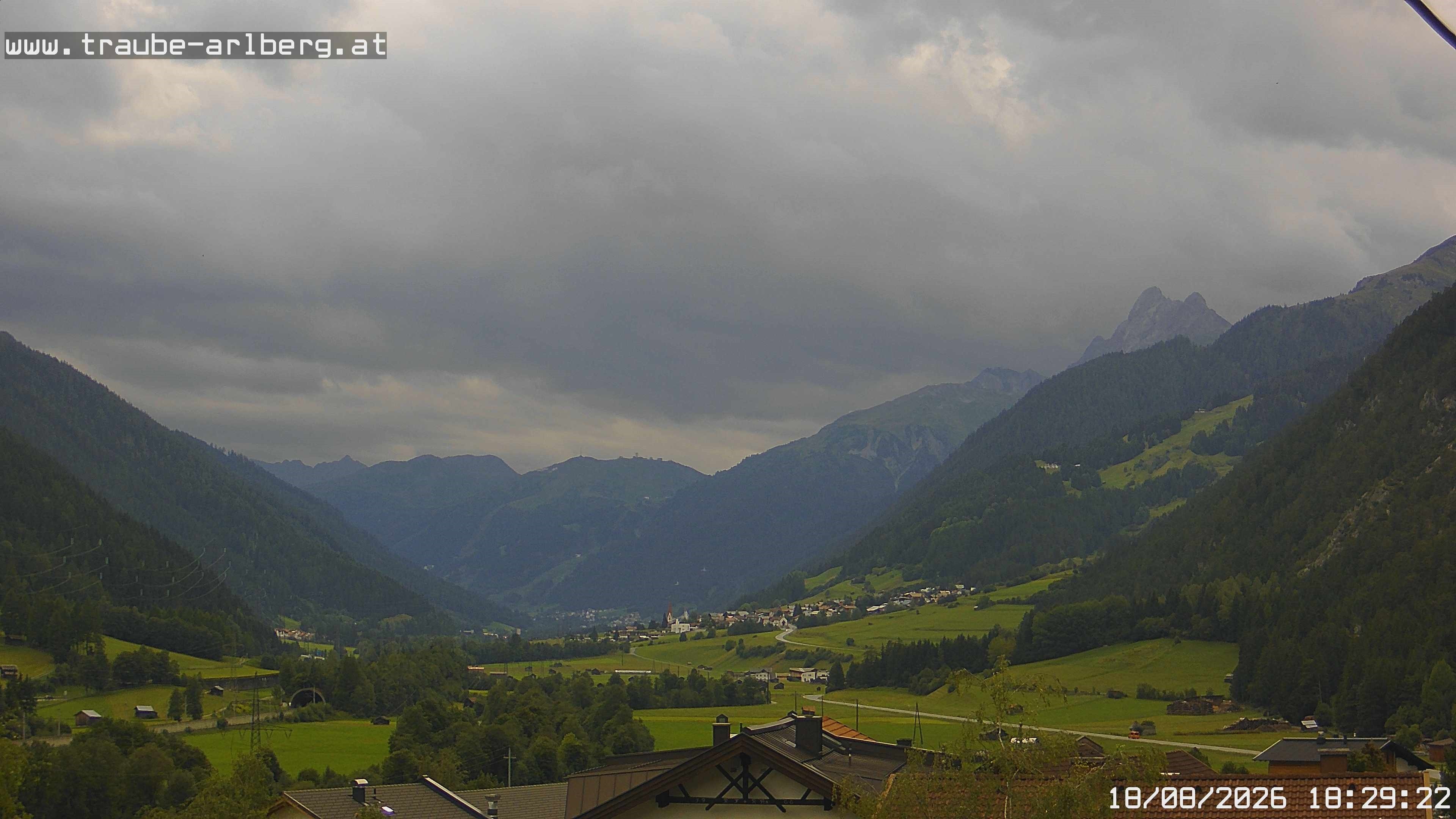 Archiv Foto Webcam Pettneu, Gasthof Traube