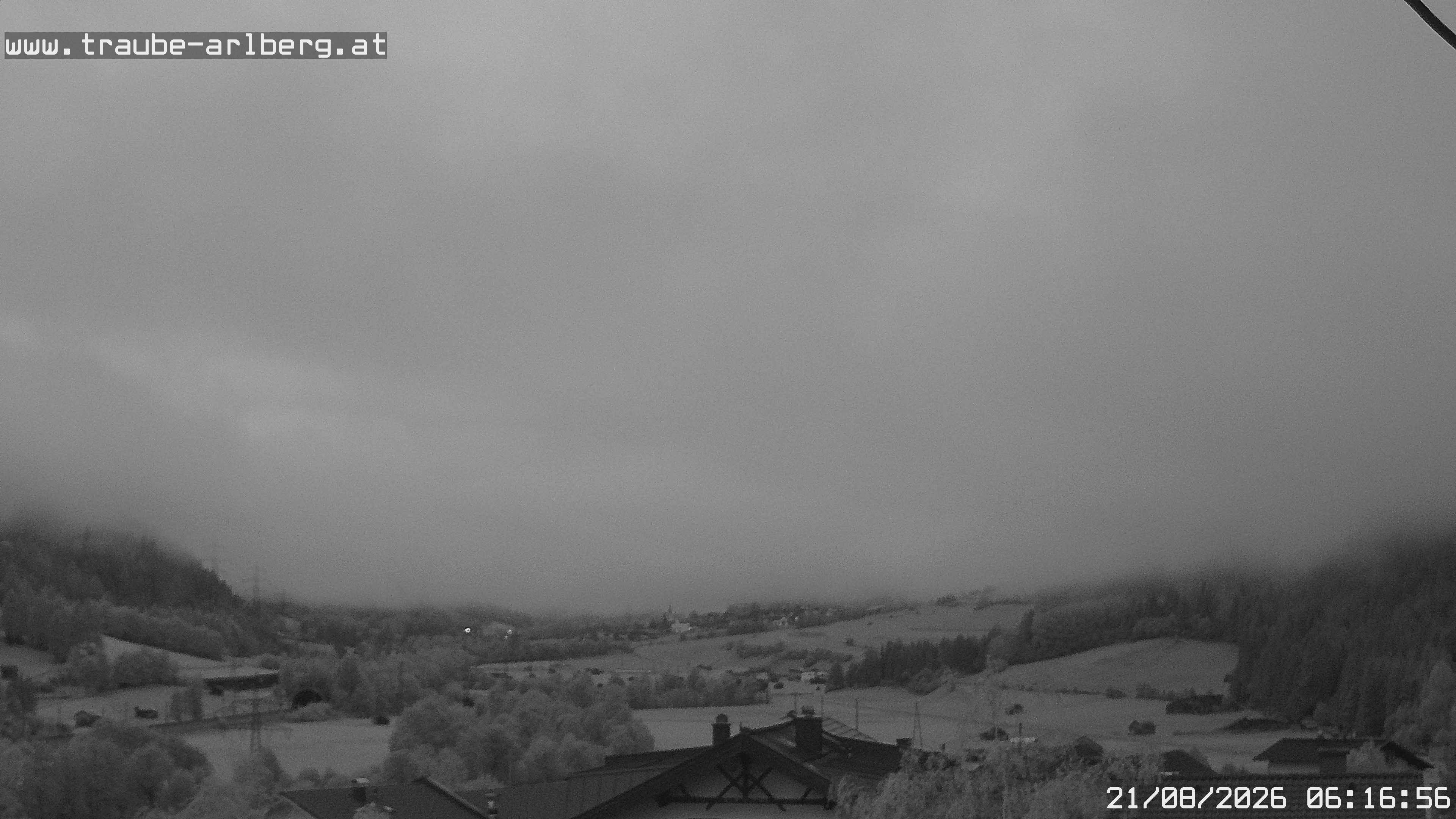 Archiv Foto Webcam Pettneu, Gasthof Traube