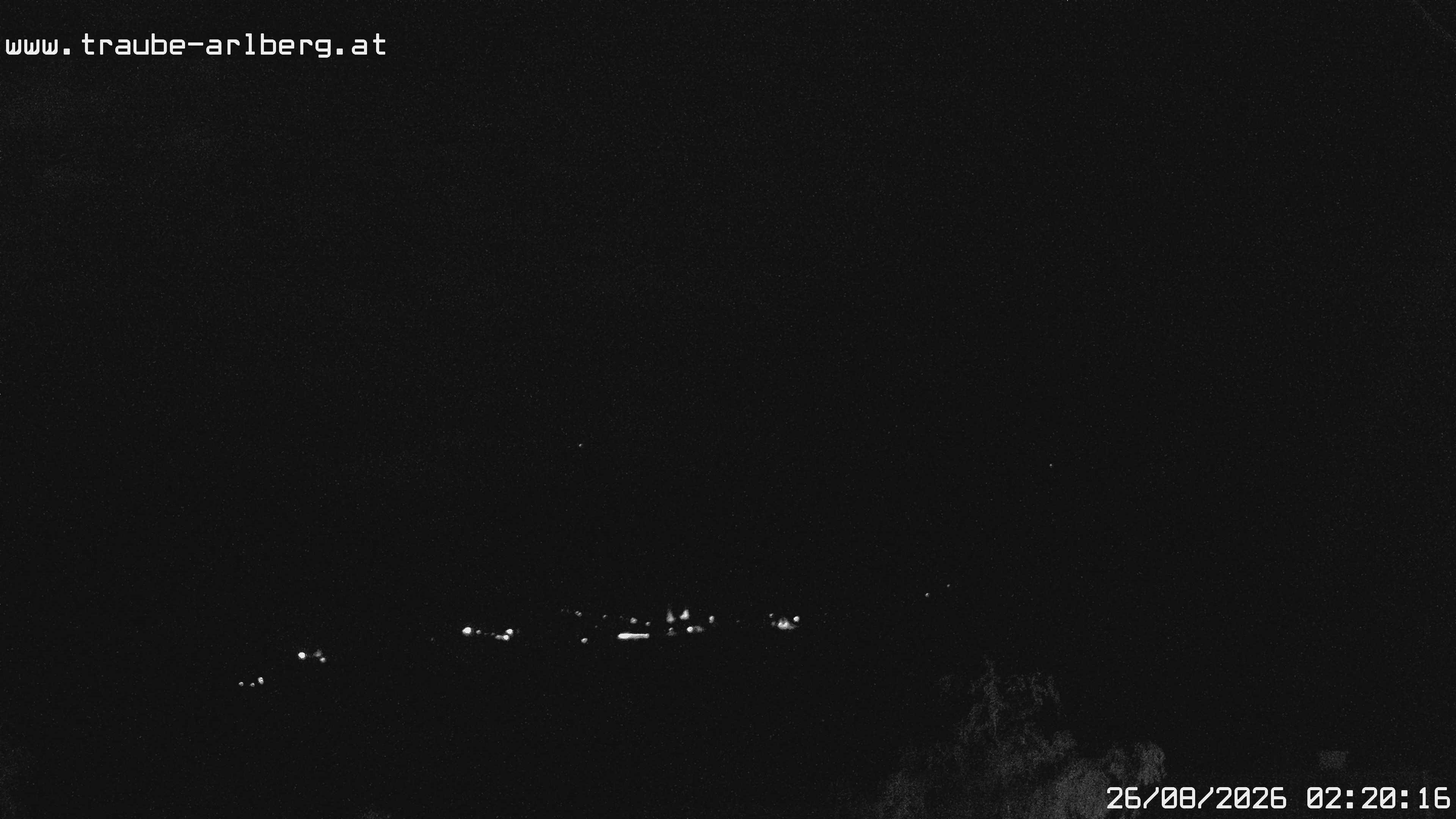 Archived image Webcam guesthouse "Traube", Pettneu