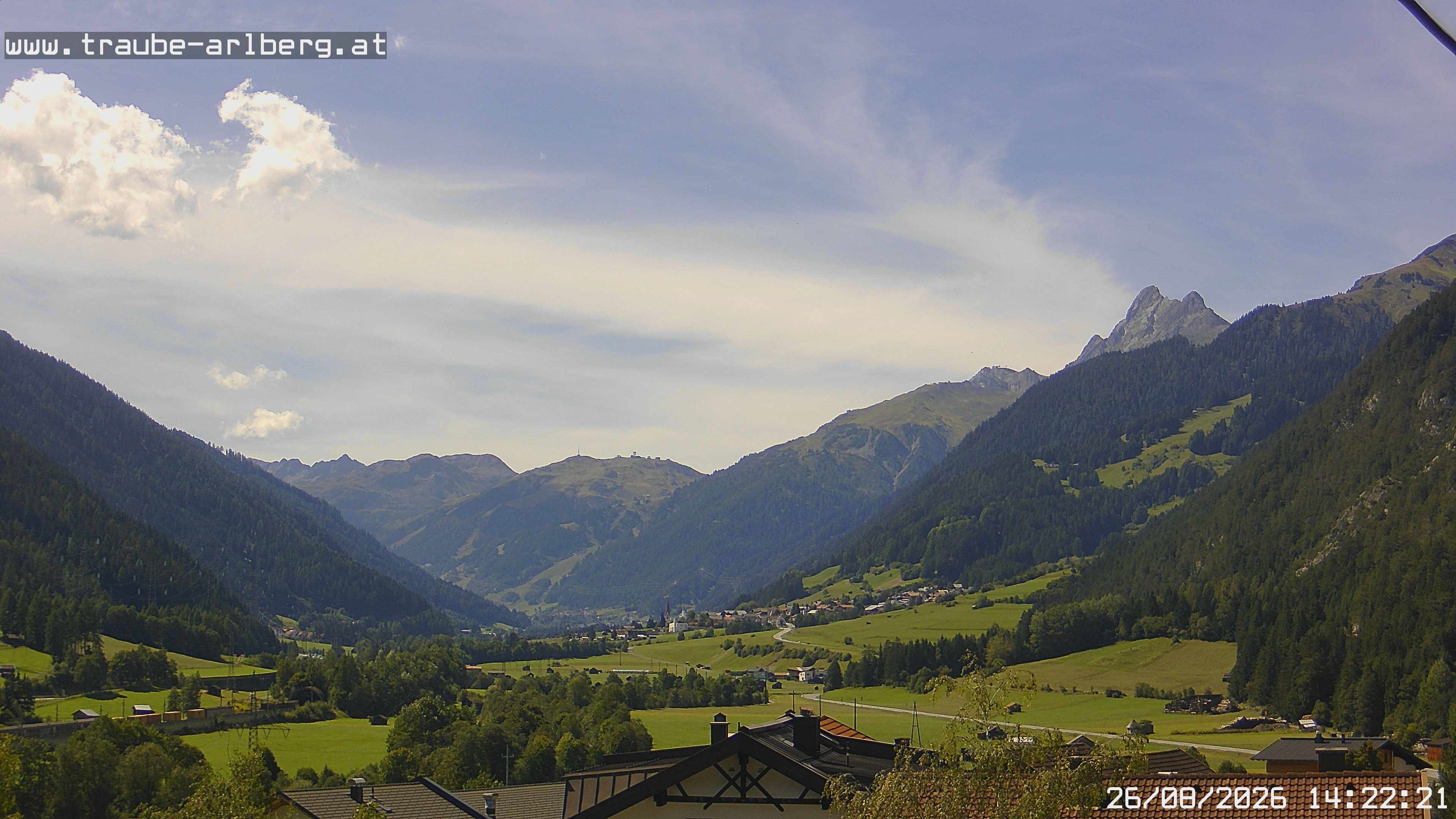 Archived image Webcam guesthouse "Traube", Pettneu