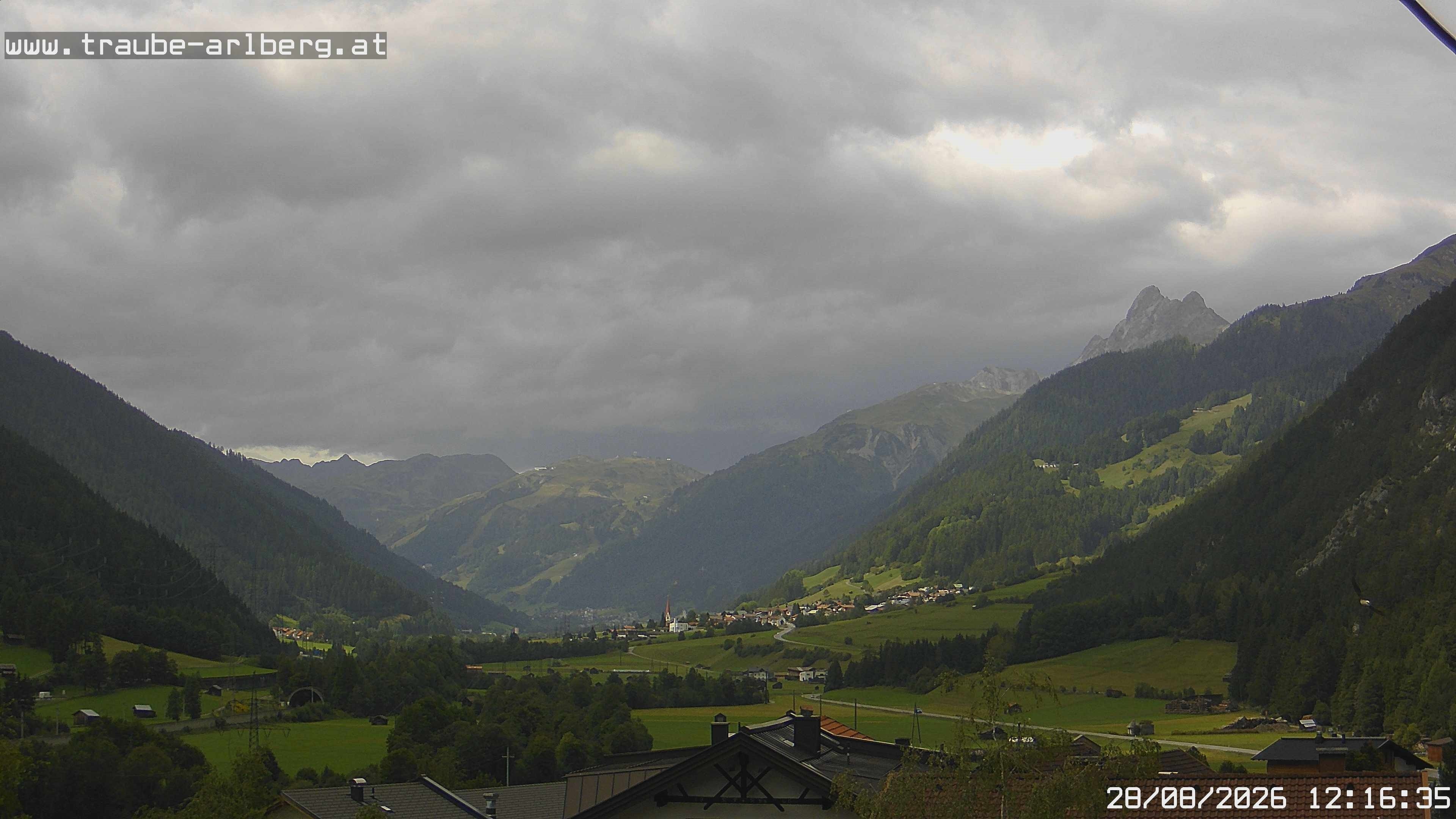 Archiv Foto Webcam Pettneu, Gasthof Traube