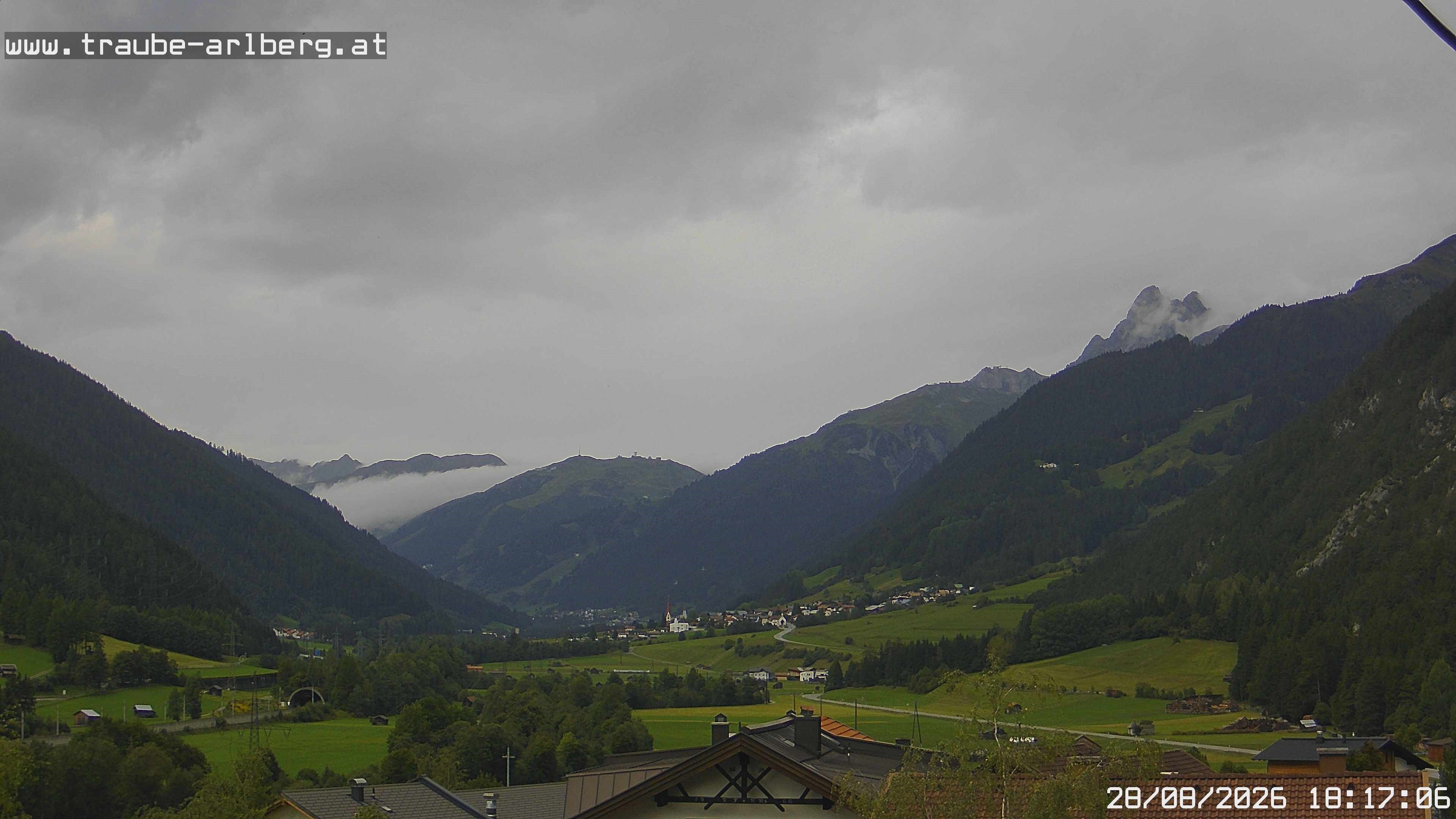 Archiv Foto Webcam Pettneu, Gasthof Traube
