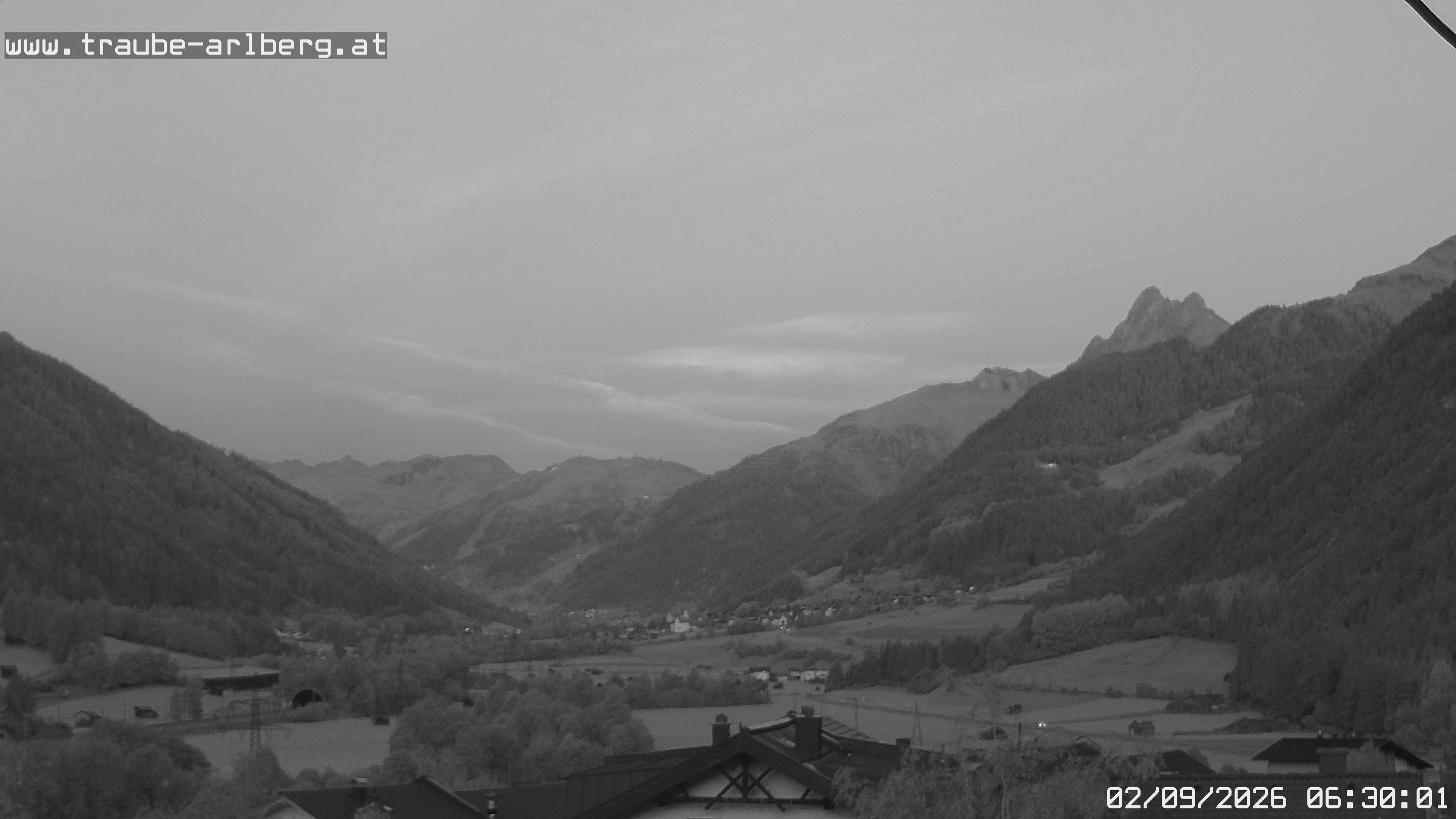 Archiv Foto Webcam Pettneu, Gasthof Traube