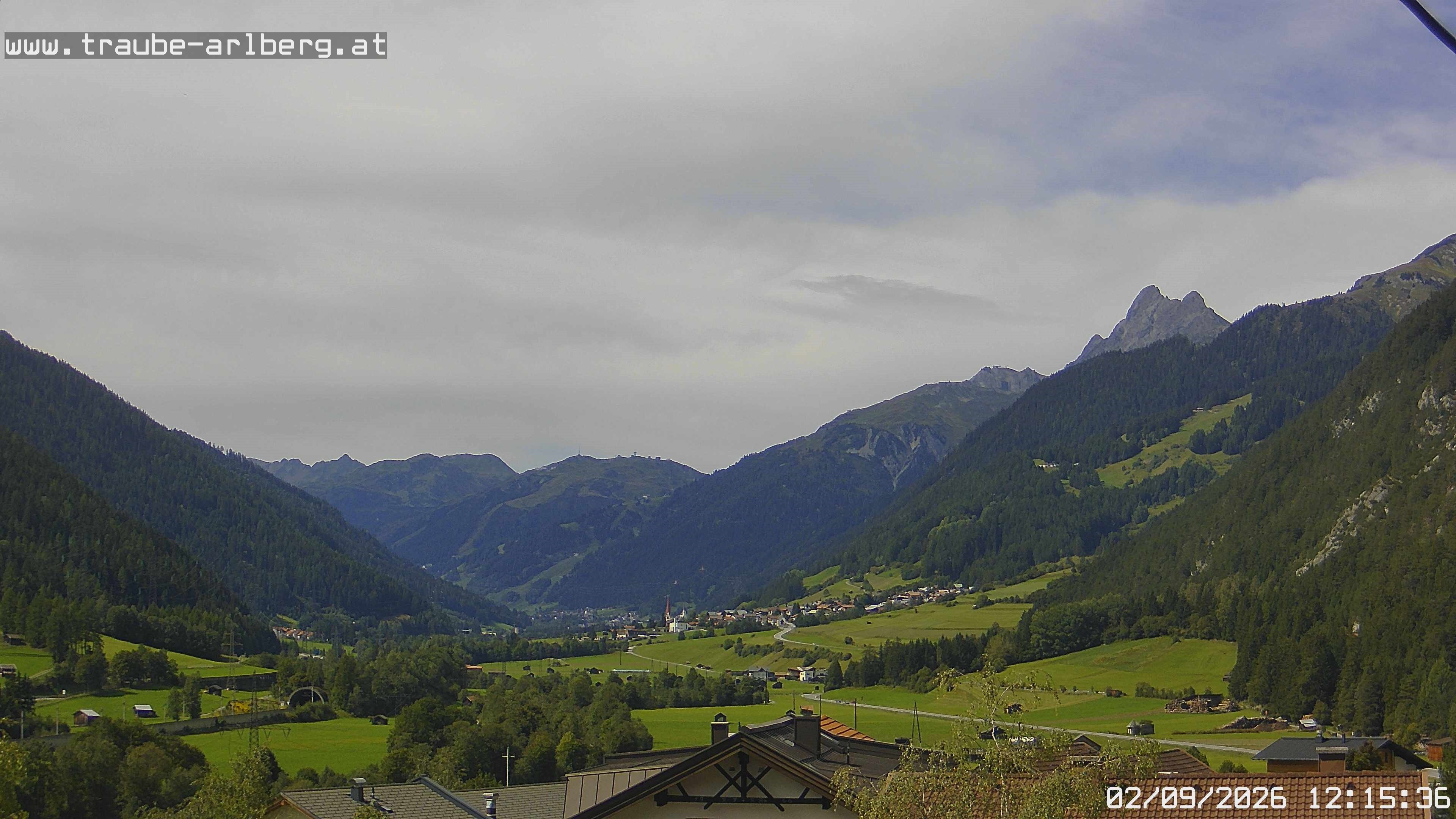 Archiv Foto Webcam Pettneu, Gasthof Traube