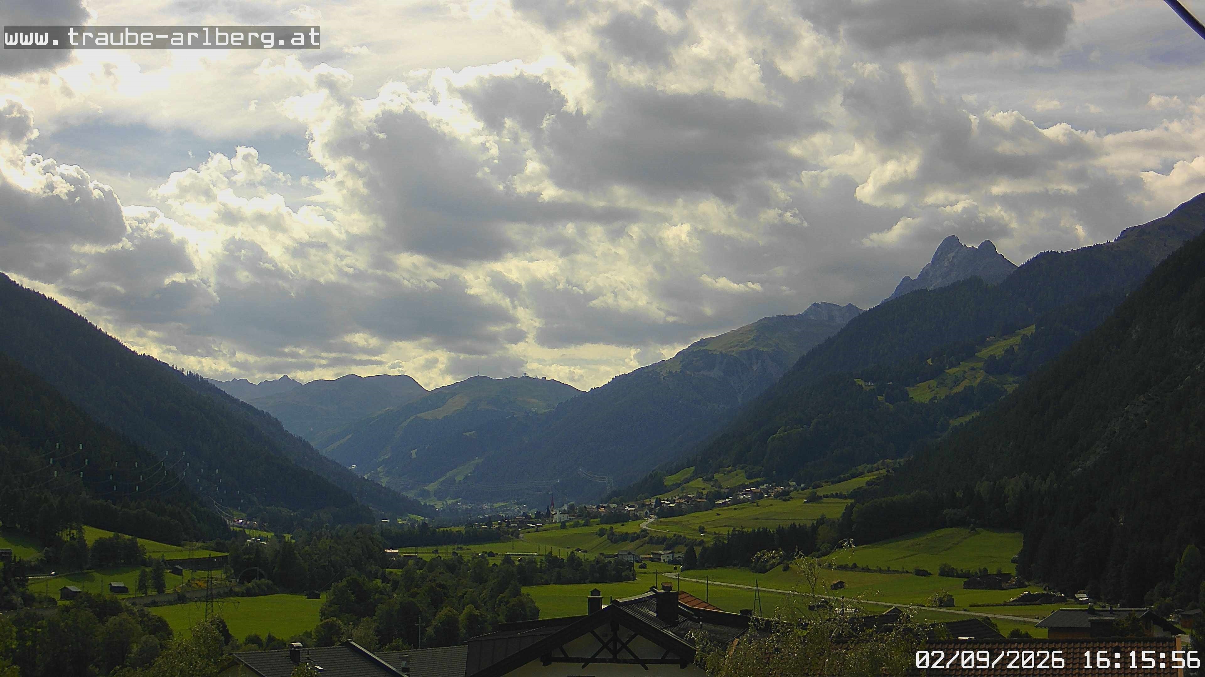 Archiv Foto Webcam Pettneu, Gasthof Traube