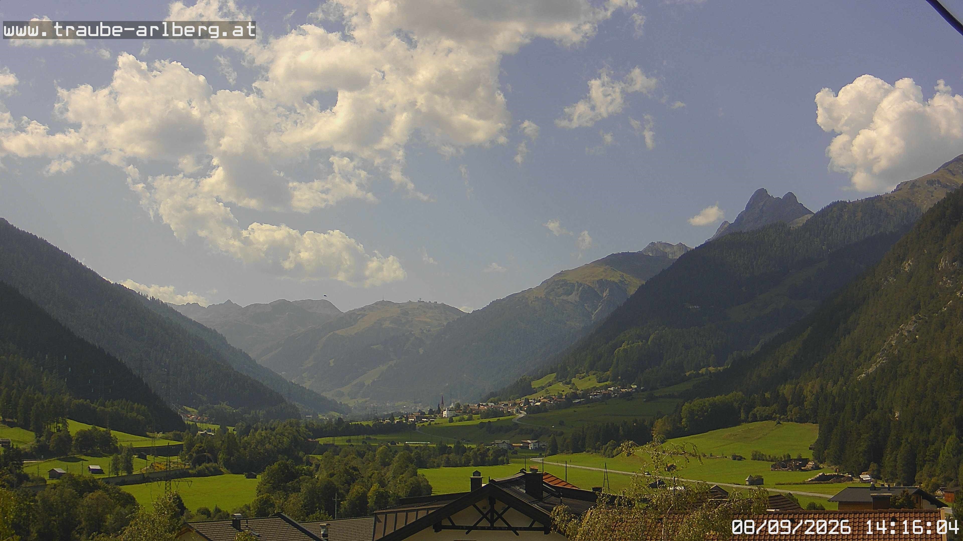 Archiv Foto Webcam Pettneu, Gasthof Traube