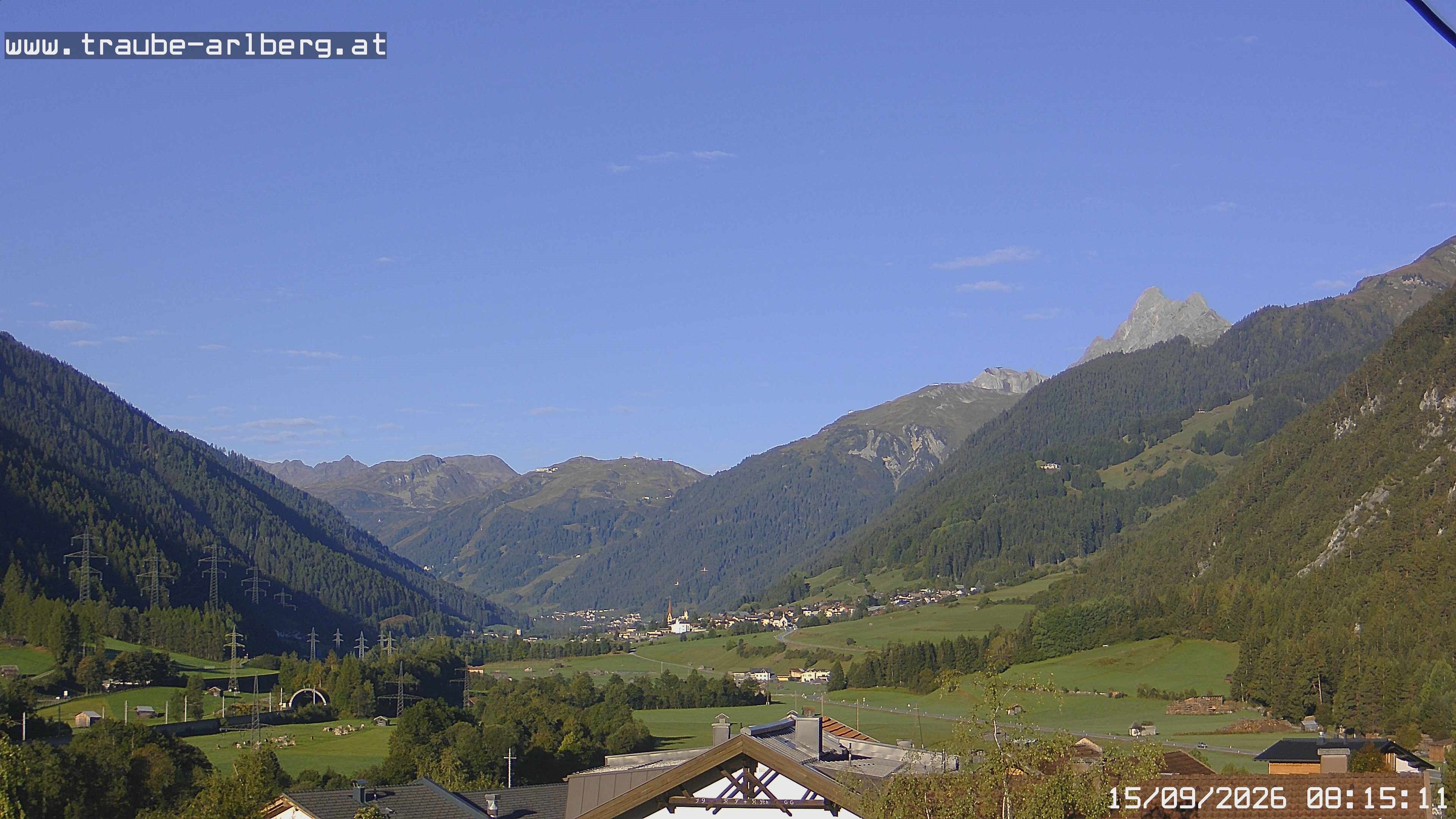 Archived image Webcam guesthouse "Traube", Pettneu