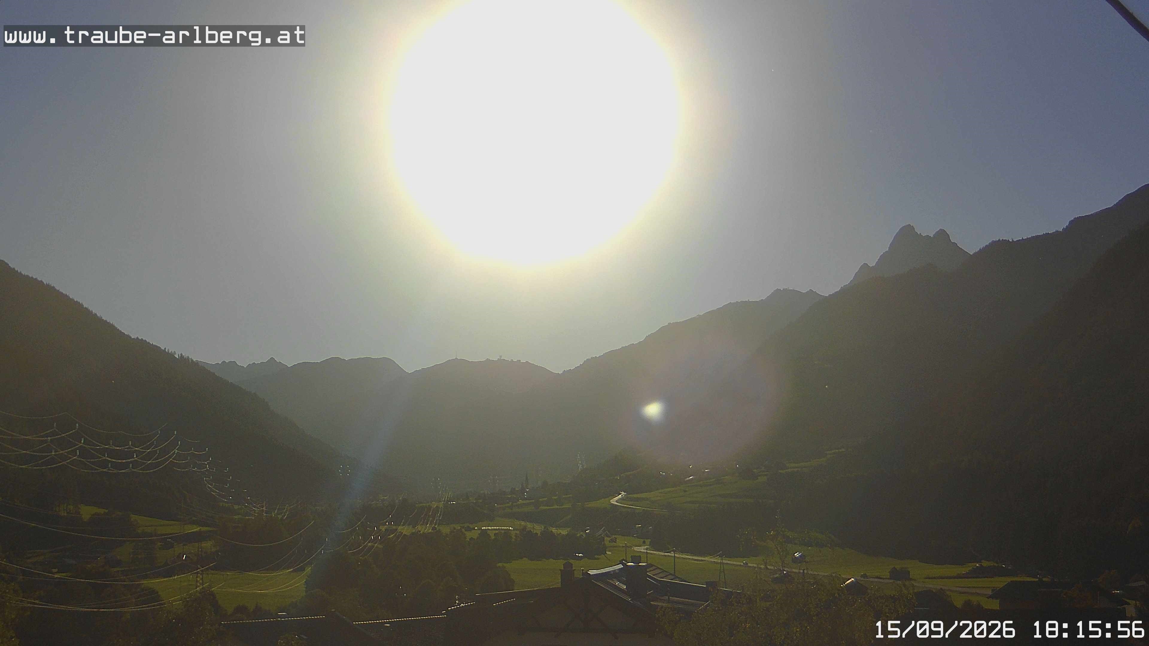 Archived image Webcam guesthouse "Traube", Pettneu