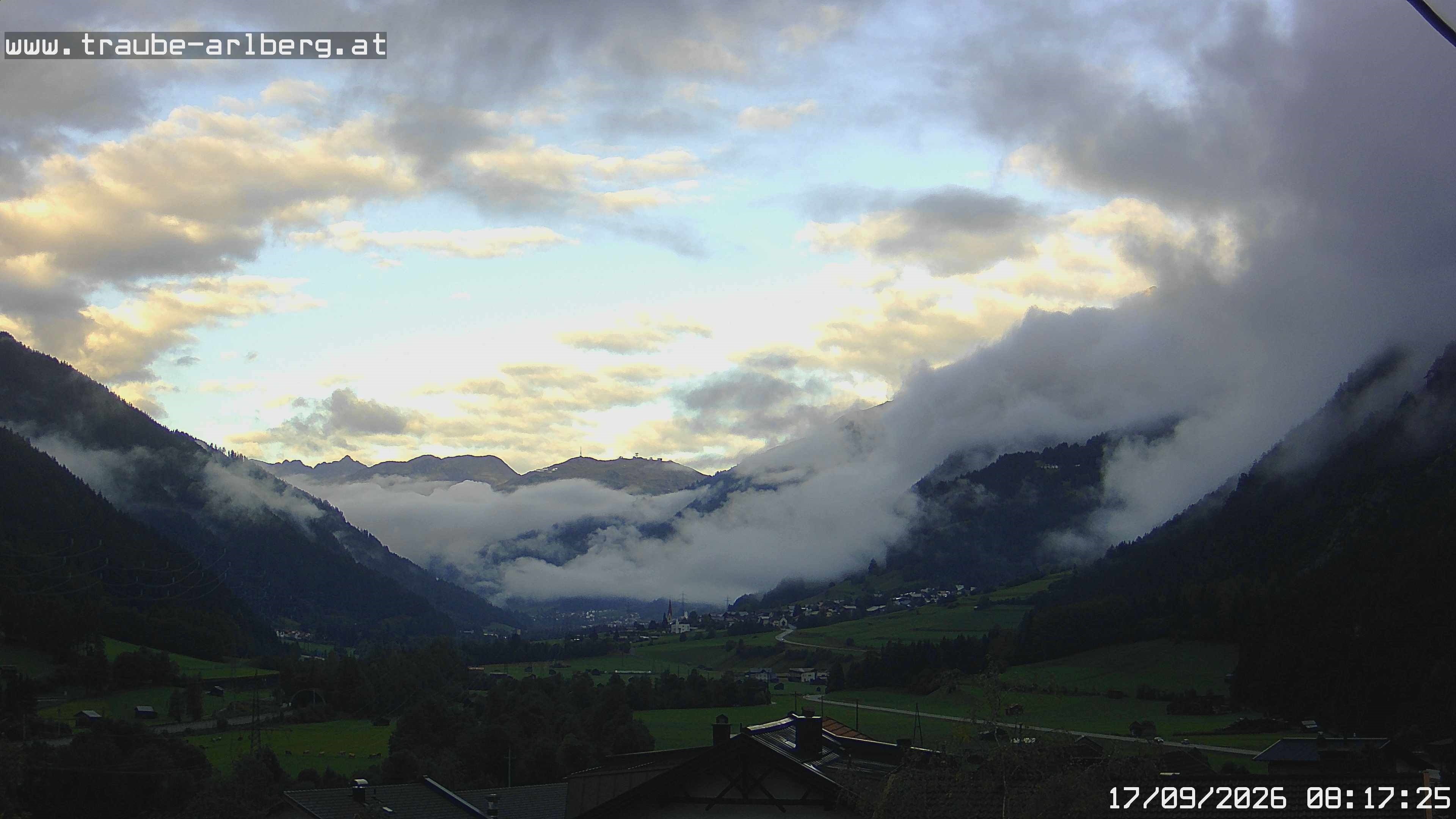 Archiv Foto Webcam Pettneu, Gasthof Traube
