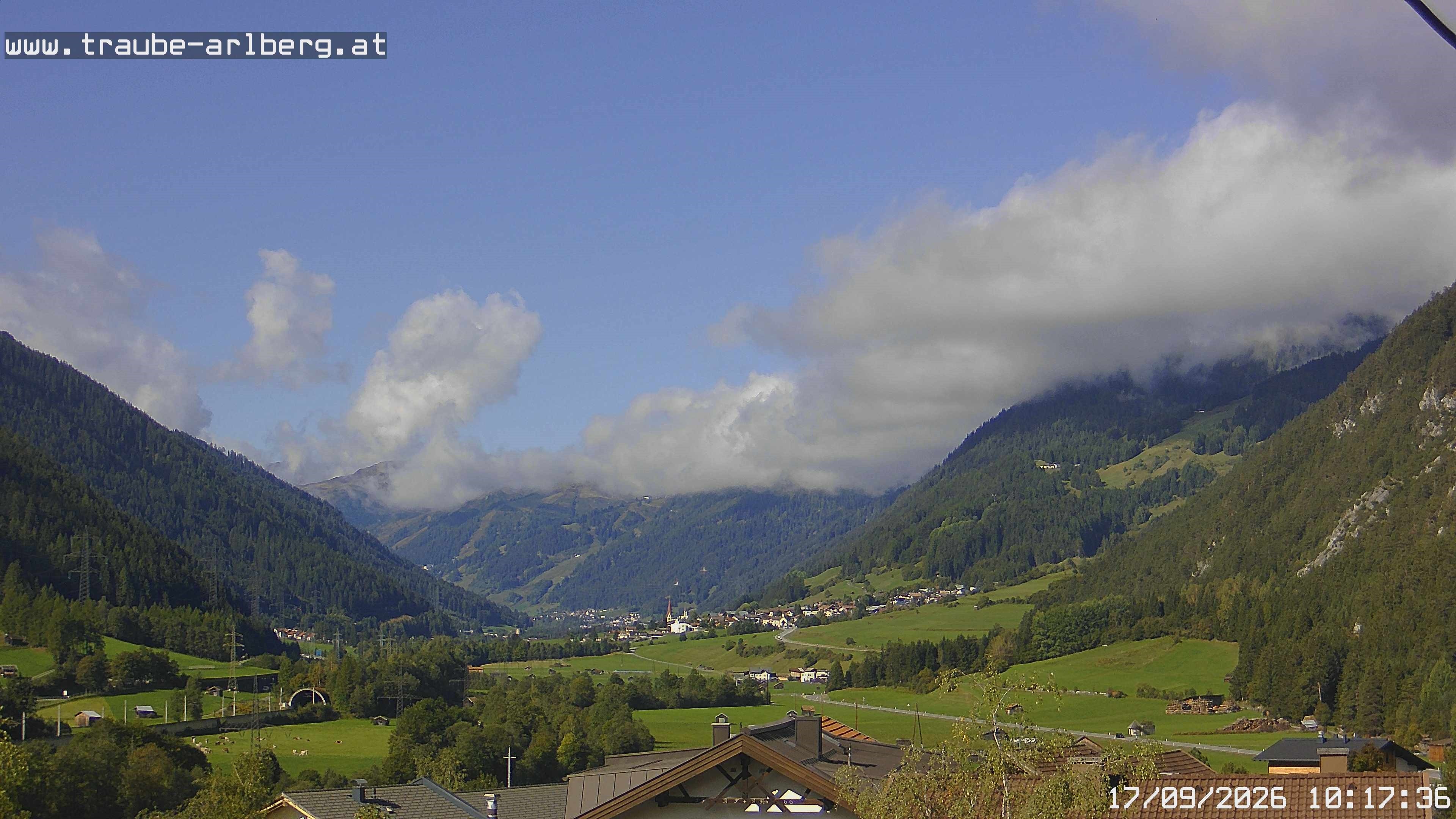 Archiv Foto Webcam Pettneu, Gasthof Traube