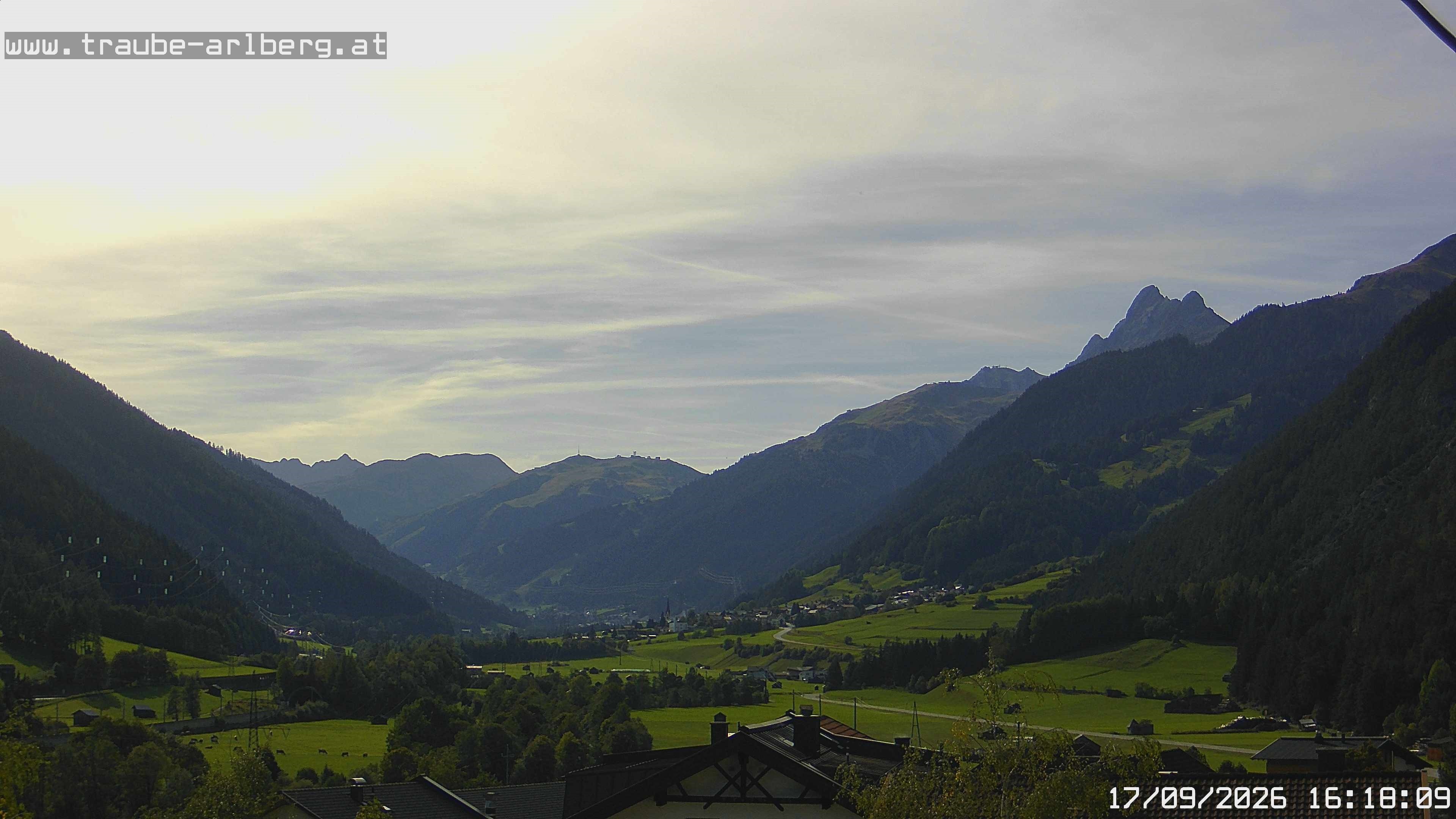 Archiv Foto Webcam Pettneu, Gasthof Traube