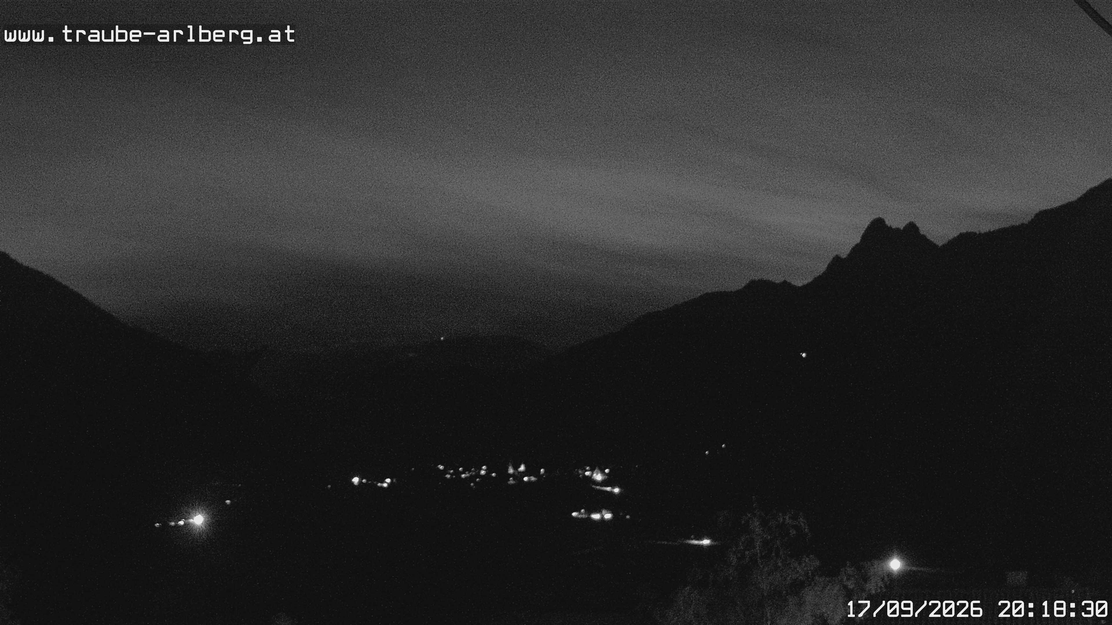 Archiv Foto Webcam Pettneu, Gasthof Traube