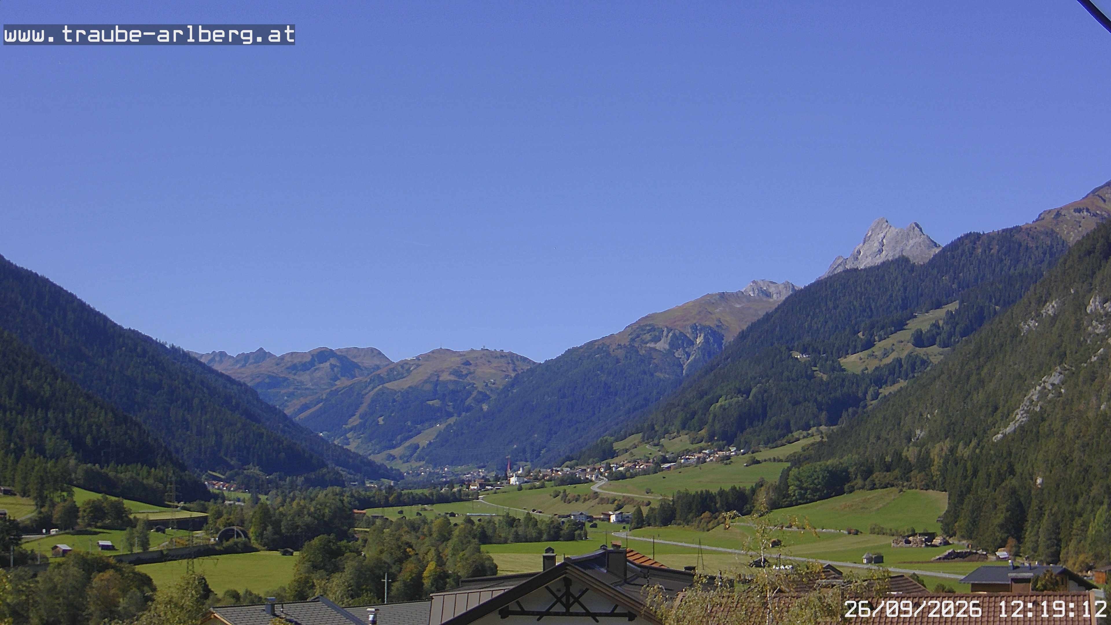 Archiv Foto Webcam Pettneu, Gasthof Traube