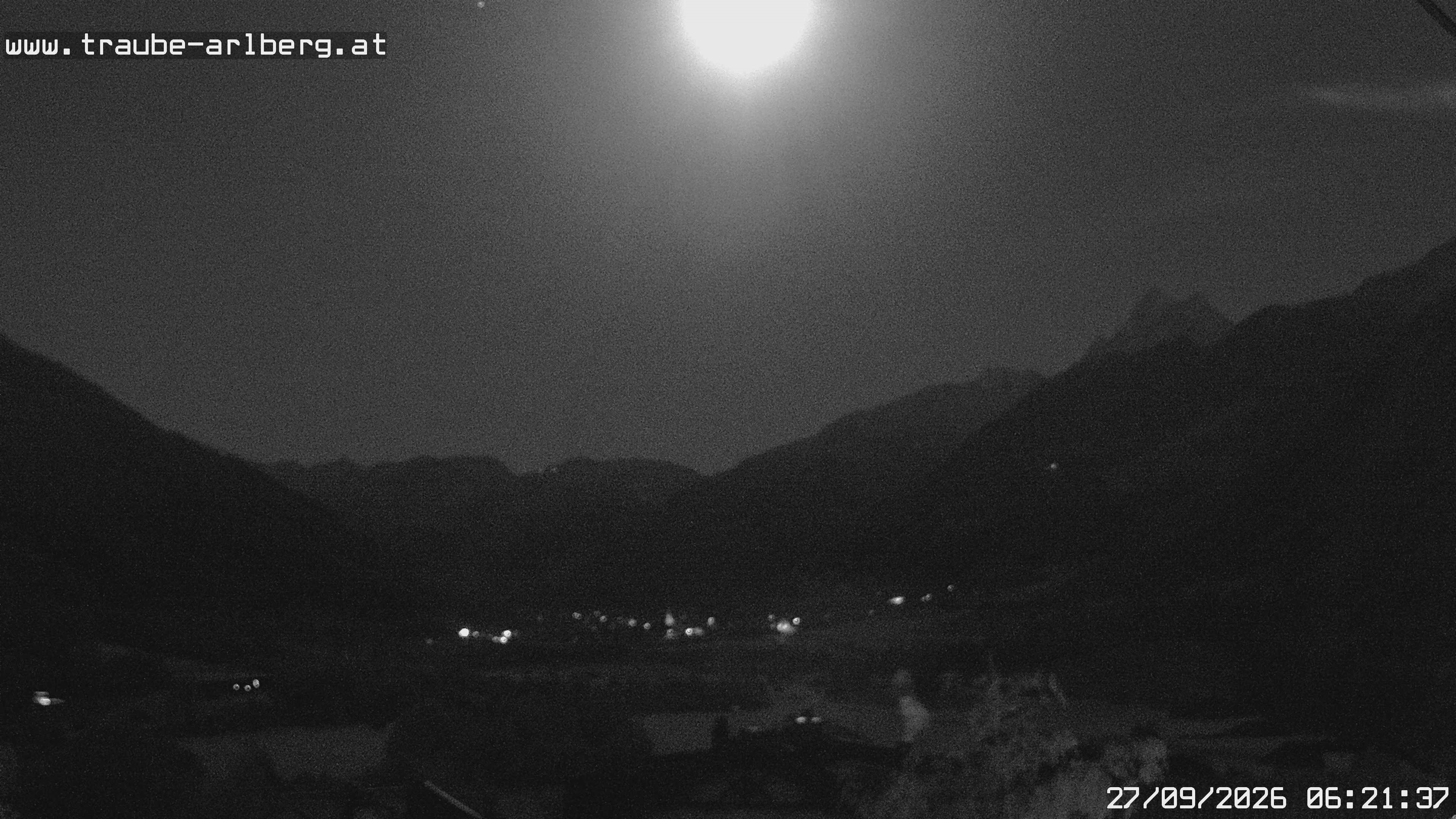 Archiv Foto Webcam Pettneu, Gasthof Traube