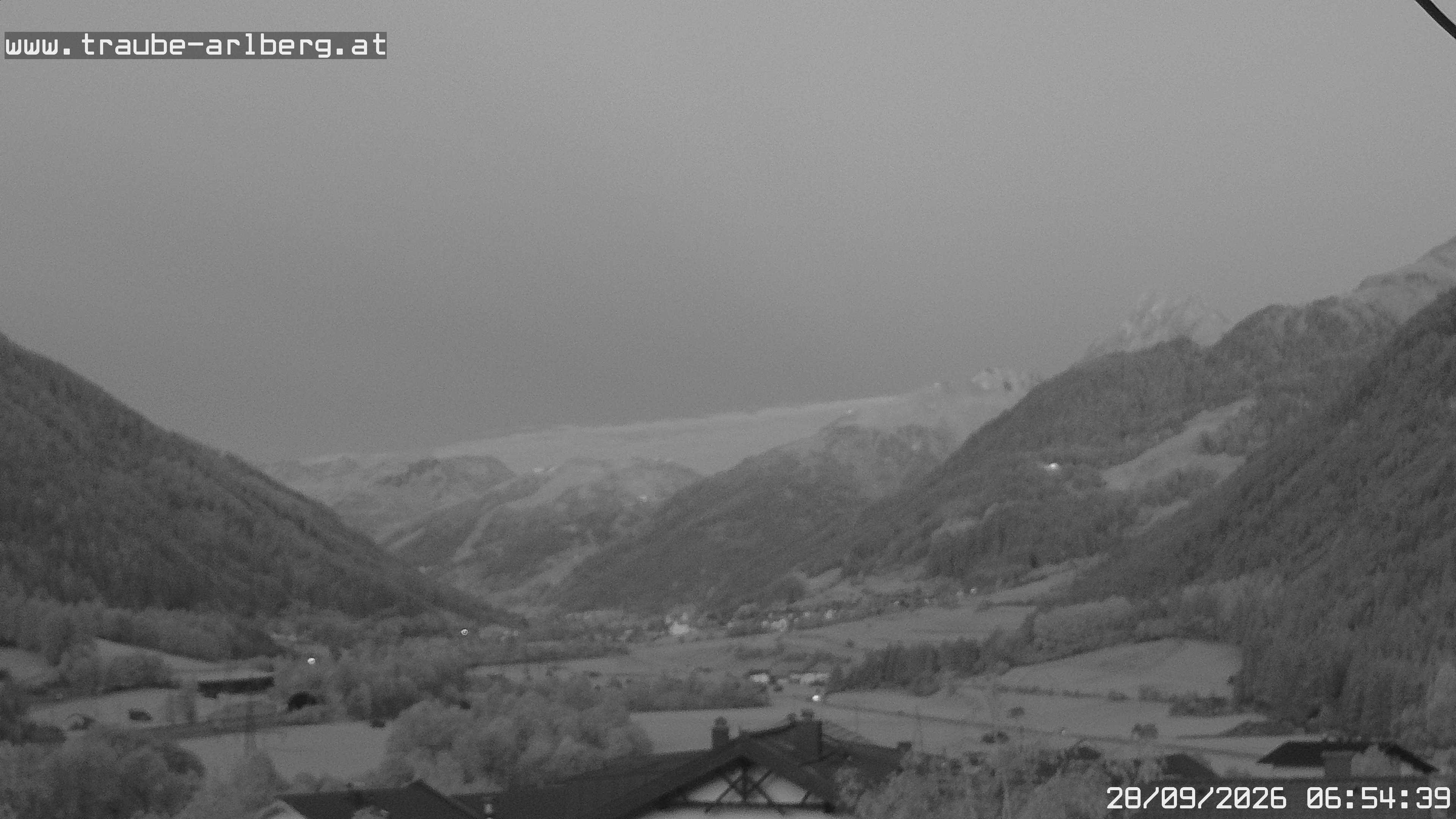 Archiv Foto Webcam Pettneu, Gasthof Traube