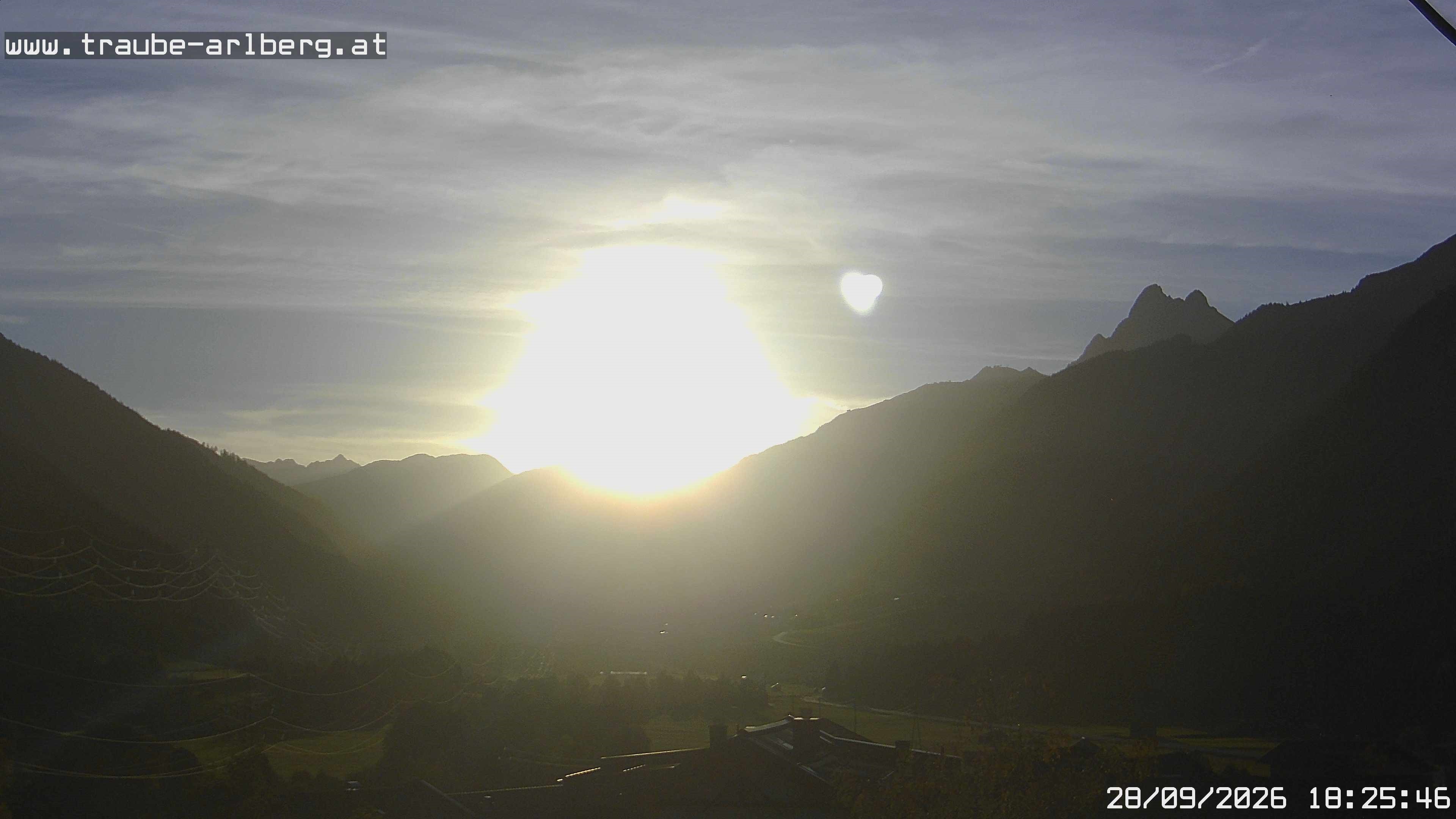Archiv Foto Webcam Pettneu, Gasthof Traube